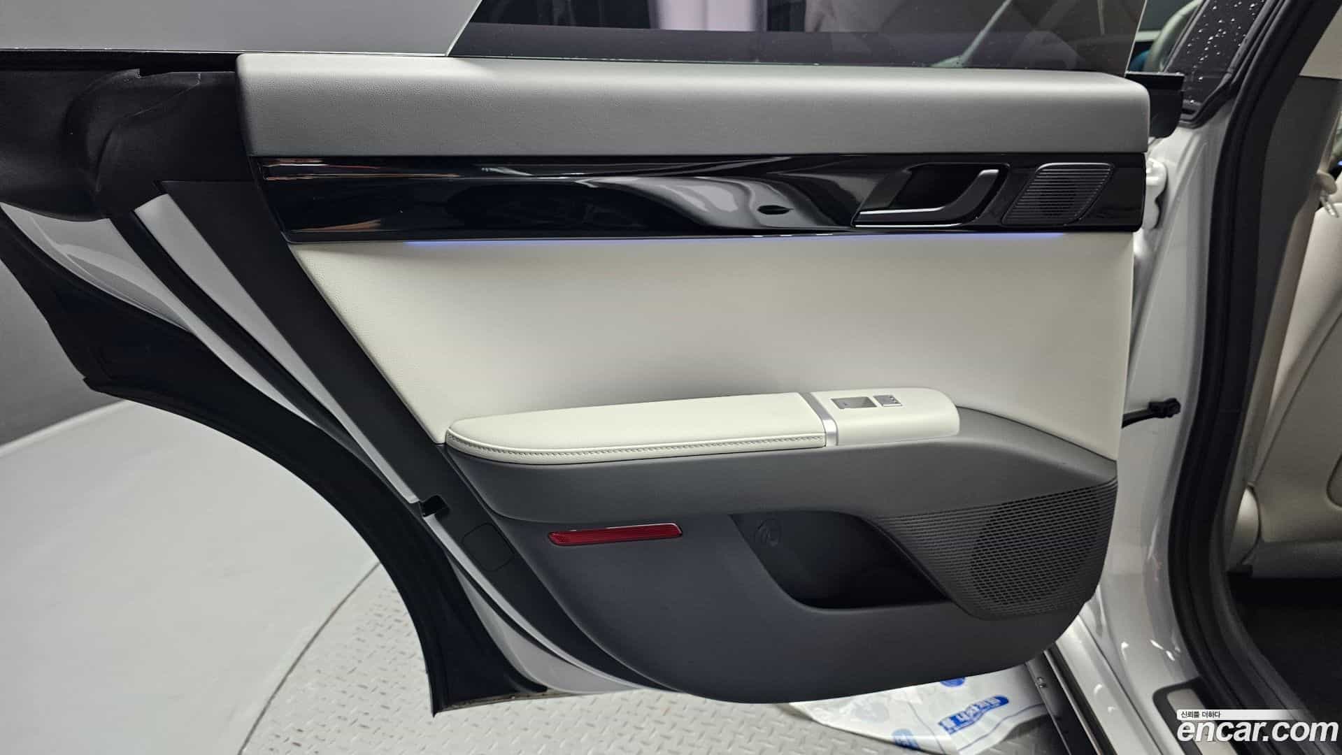 Grandeur Hyundai 2025.2-INNER-035