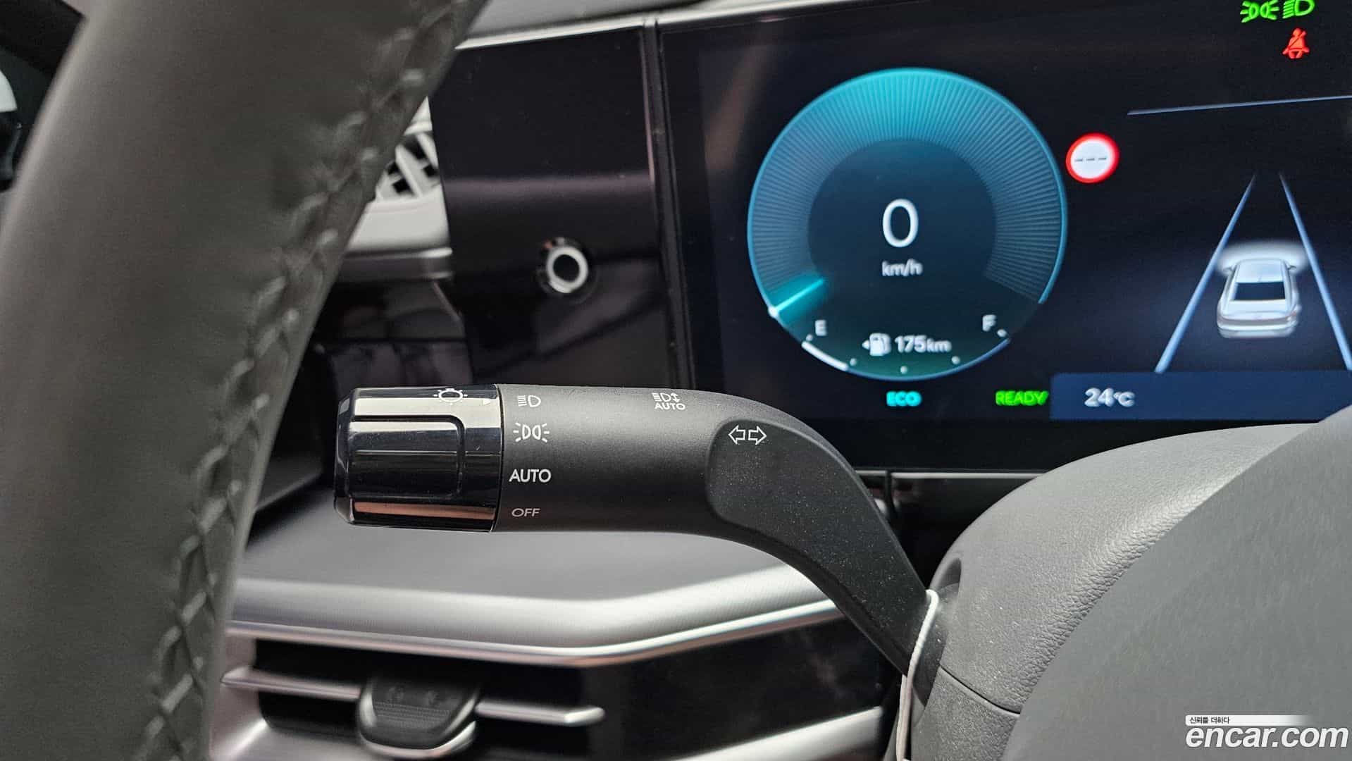 Grandeur Hyundai 2025.2-OPTION-040