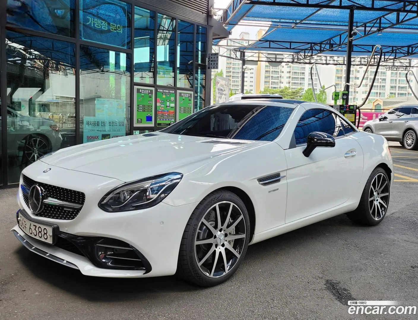 Main__Slider__Photo:SLC-Class Mercedes-Benz 2017.1-0
