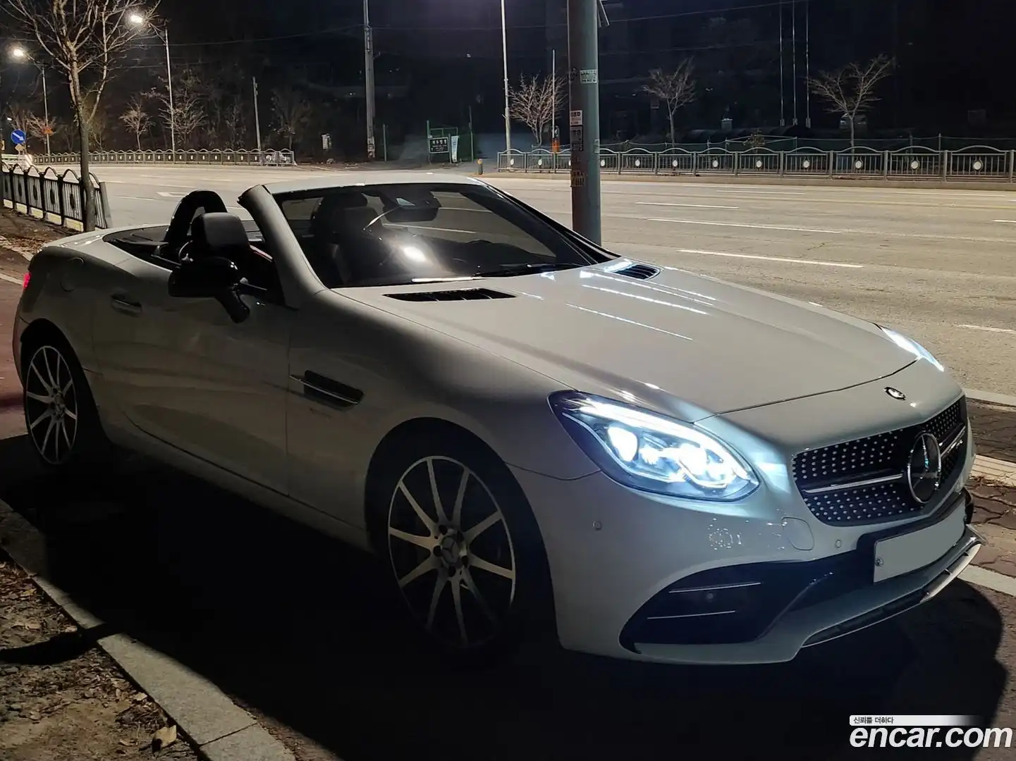 SLC-Class Mercedes-Benz 2017.1-OUTER-003