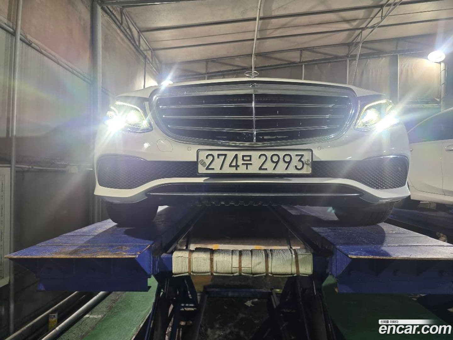 Main__Slider__Photo:E-Class Mercedes-Benz 2019.11-0