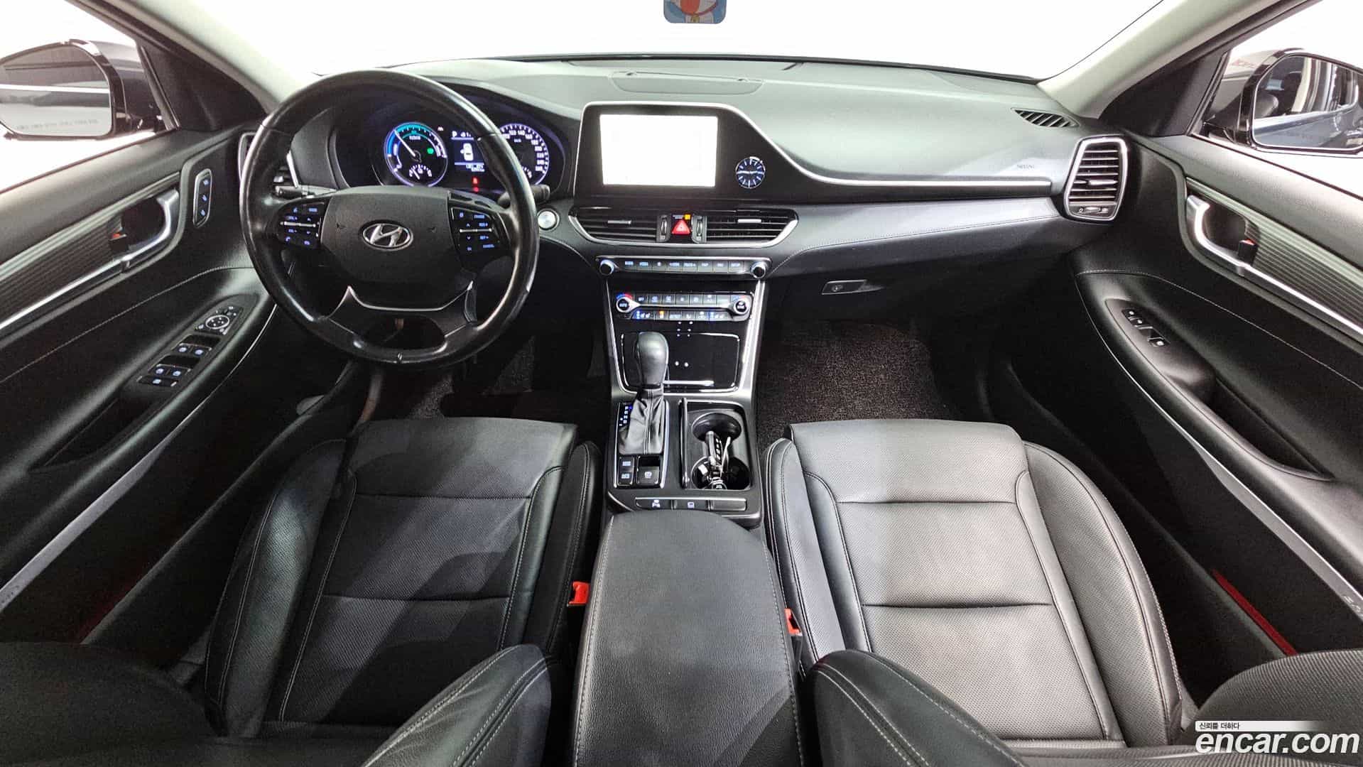 Grandeur Hyundai 2019.1-INNER-007