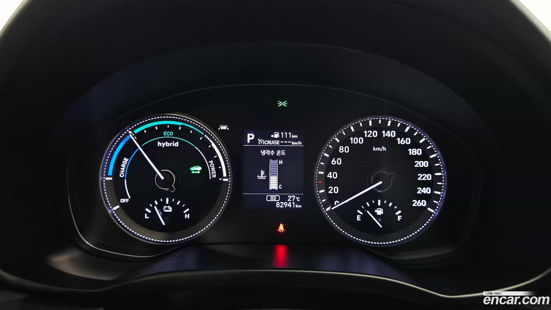 Grandeur Hyundai 2019.1-INNER-008