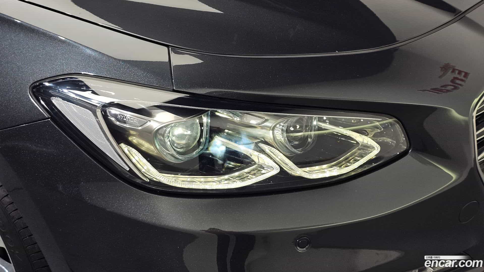 Grandeur Hyundai 2019.1-OUTER-032
