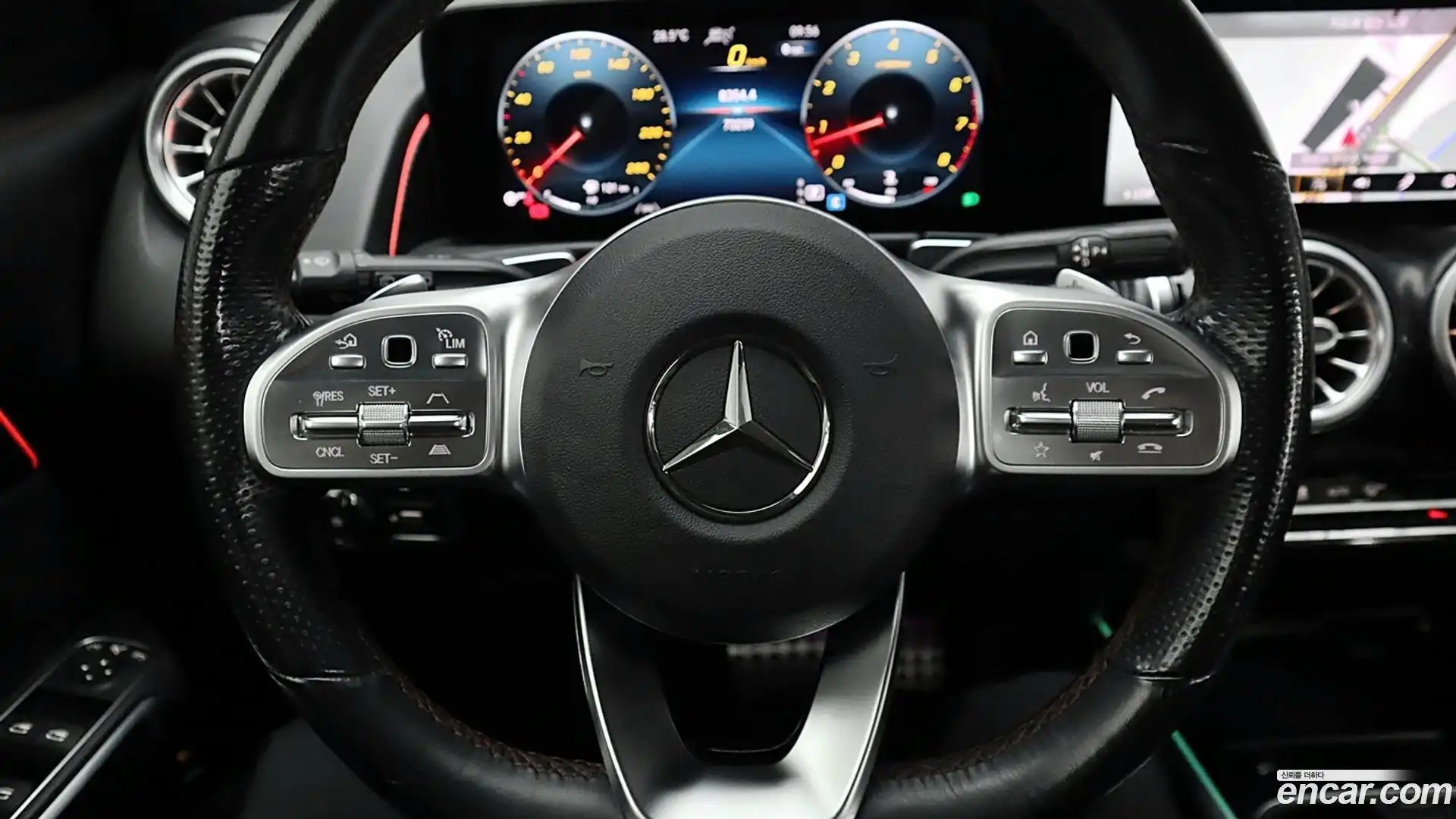 GLB-Class Mercedes-Benz 2021.3-OPTION-021