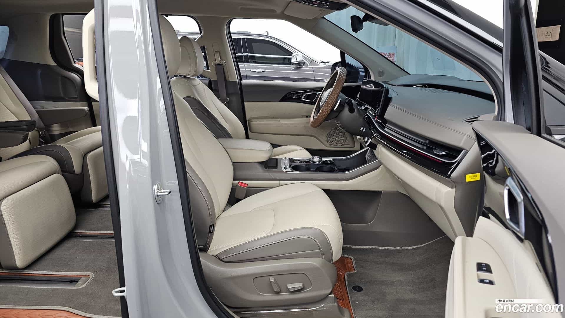 Canival Kia 2024.8-OPTION-015