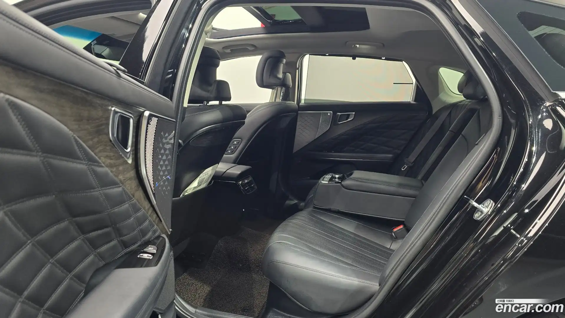 K8 Kia 2021.4-OPTION-016