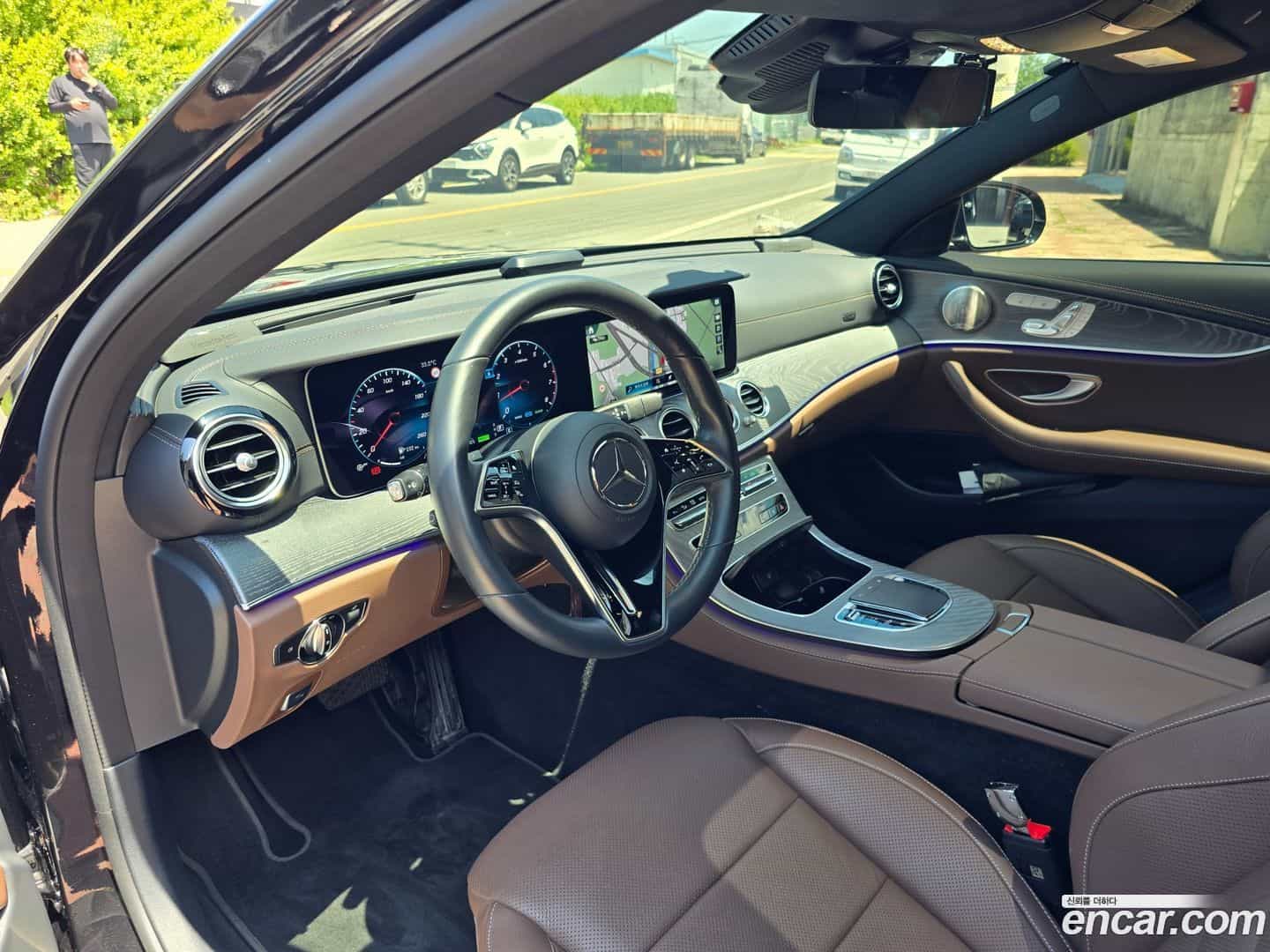 E-Class Mercedes-Benz 2023.2-OPTION-015