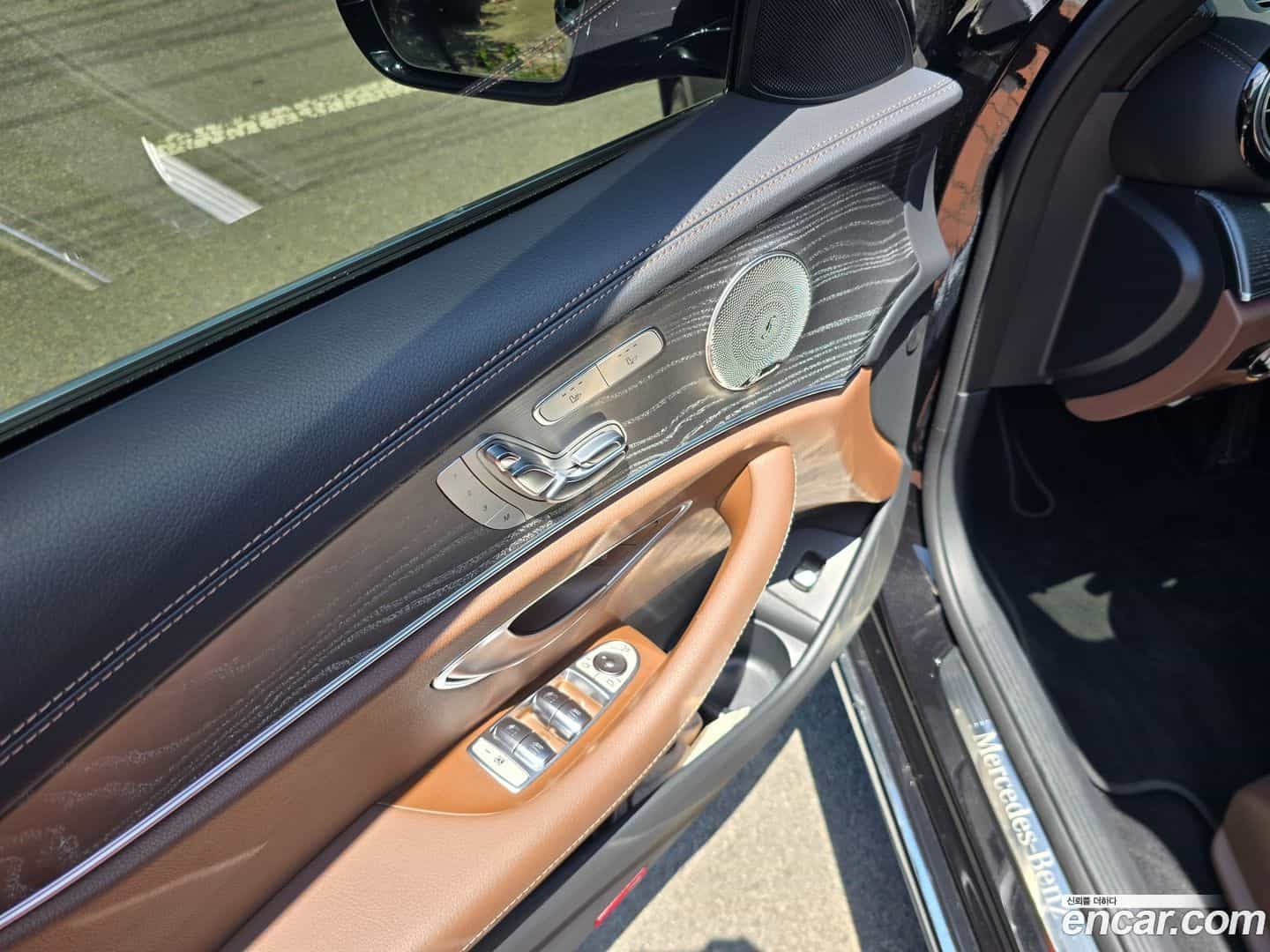 E-Class Mercedes-Benz 2023.2-OPTION-016