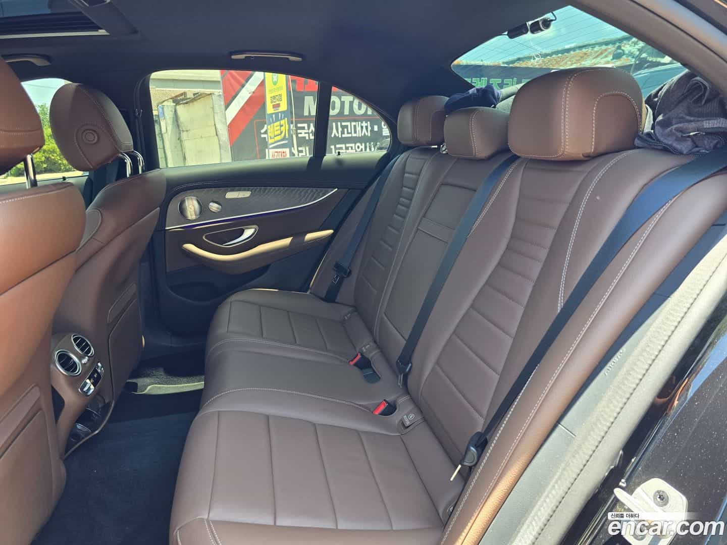 E-Class Mercedes-Benz 2023.2-OPTION-020