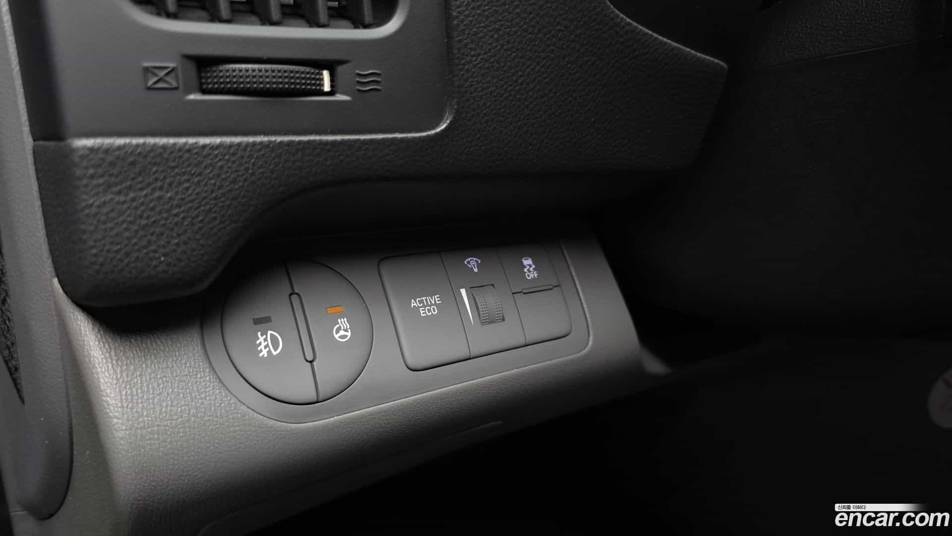 Starex Hyundai 2020.3-OPTION-022