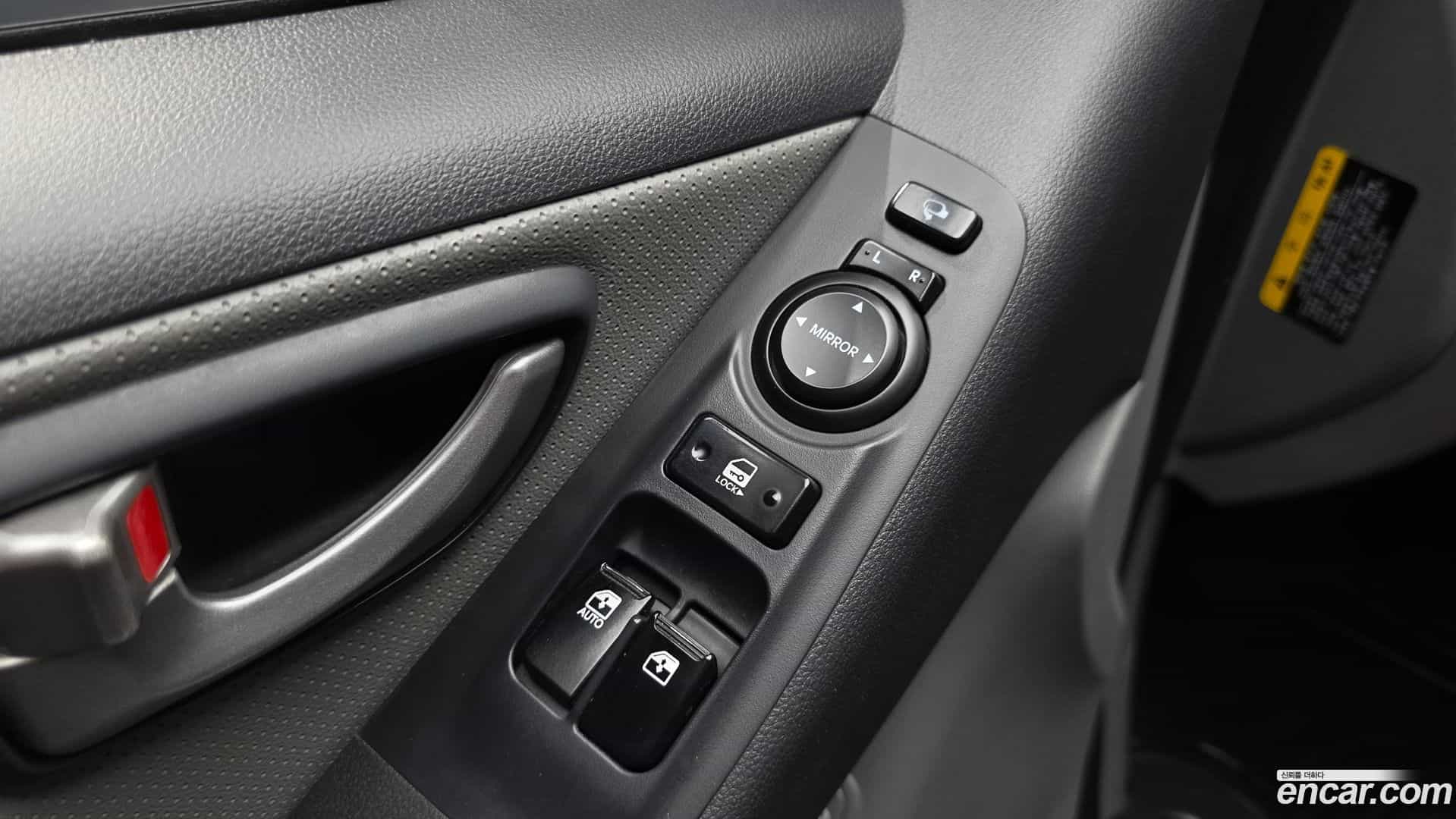 Starex Hyundai 2020.3-OPTION-023