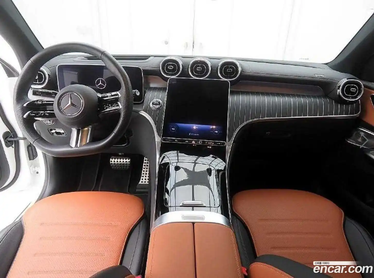GLC-Class Mercedes-Benz 2024.9-INNER-009