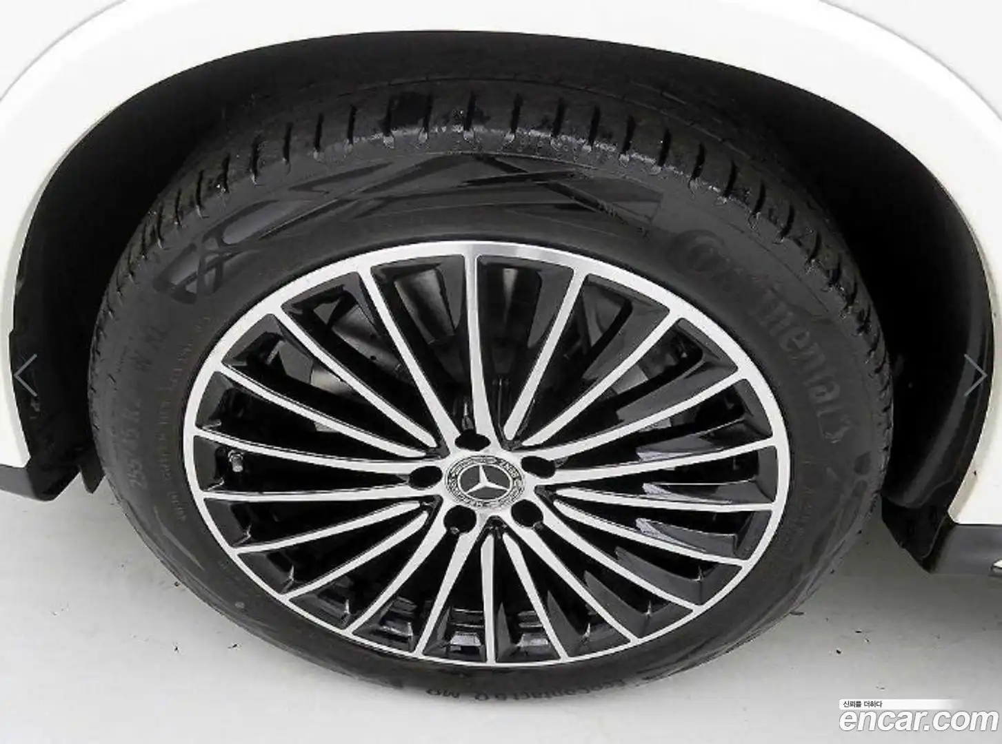 GLC-Class Mercedes-Benz 2024.9-OPTION-024