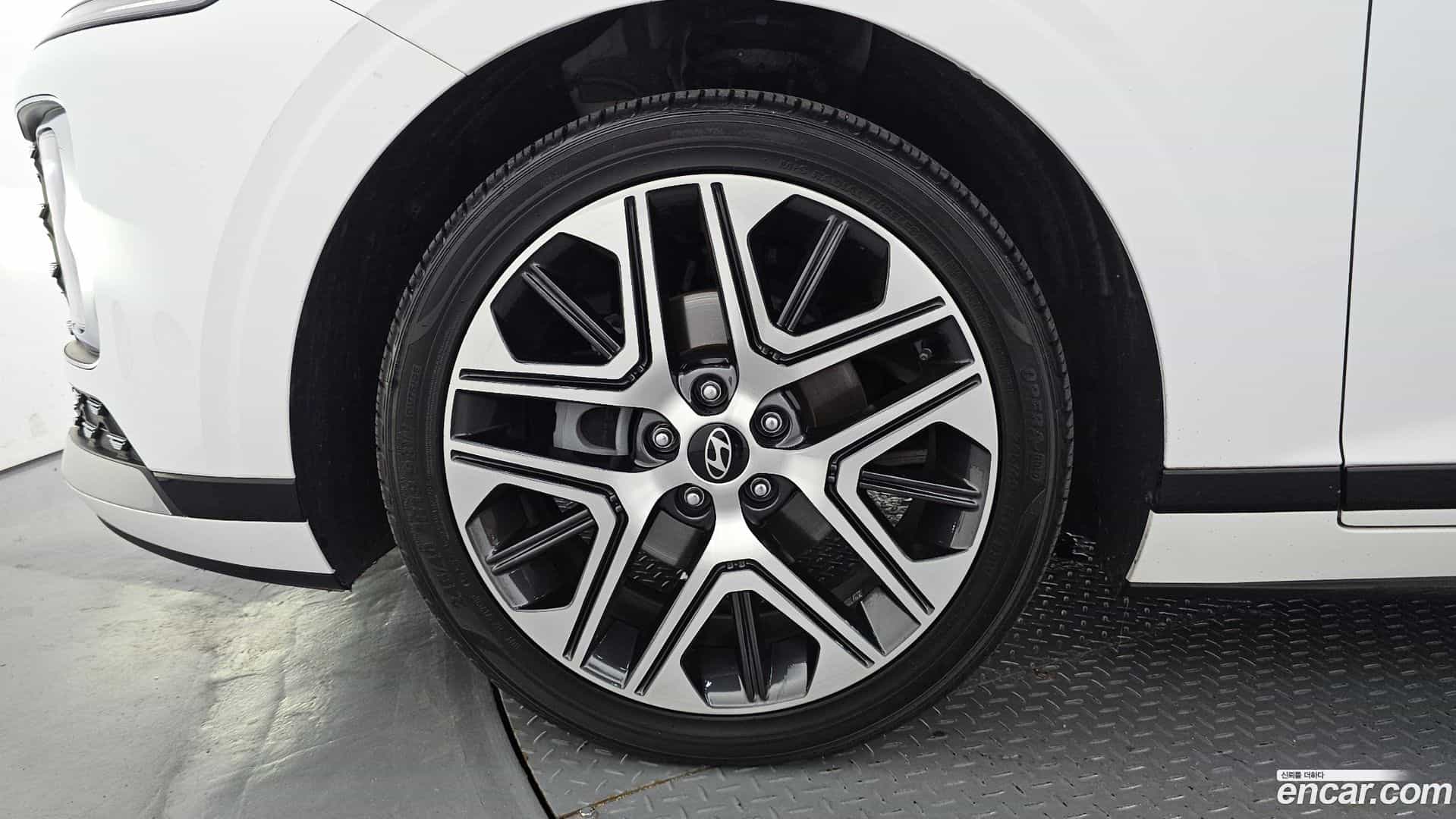 Grandeur Hyundai 2024.3-OUTER-005