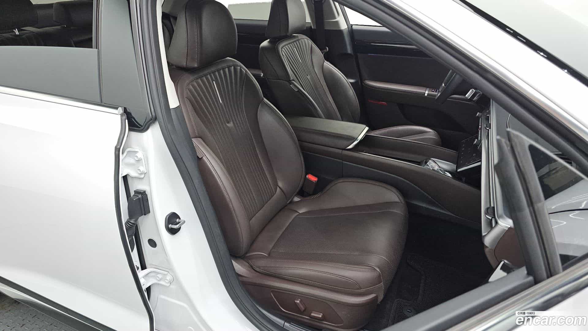 Grandeur Hyundai 2024.3-OPTION-016