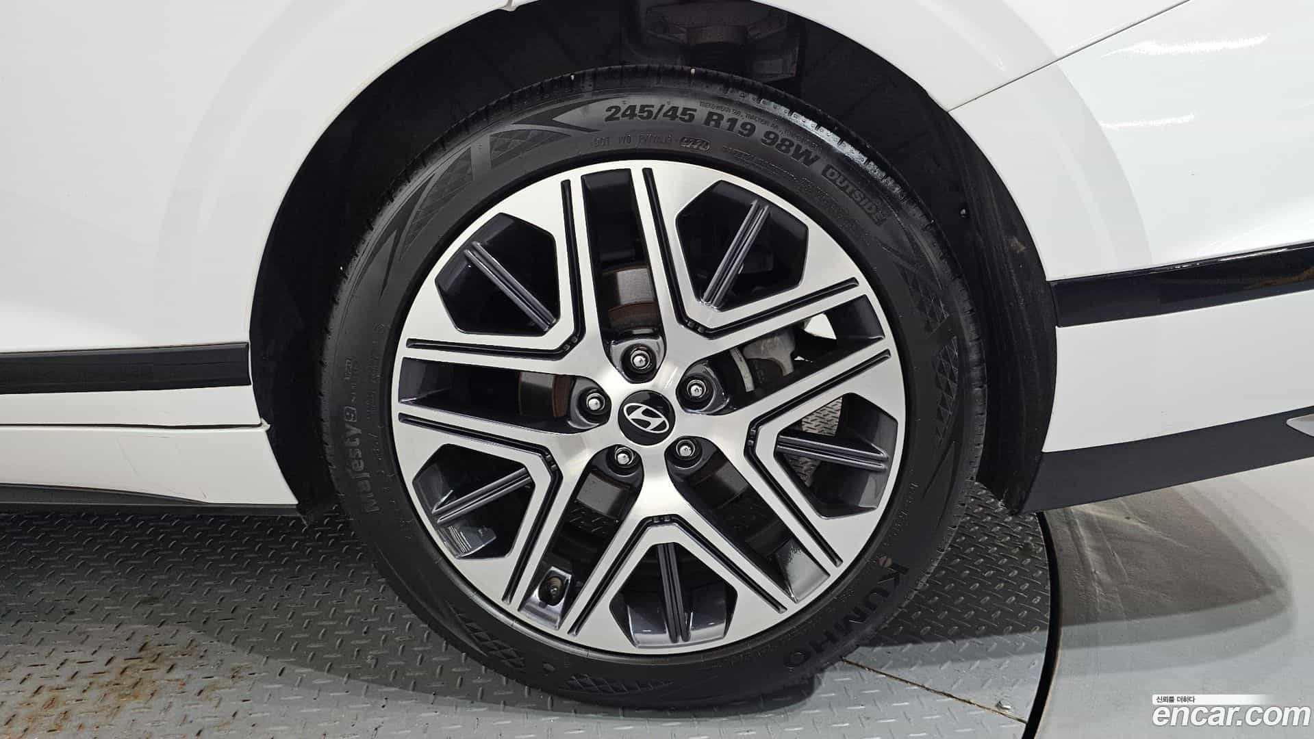 Grandeur Hyundai 2024.3-OUTER-031