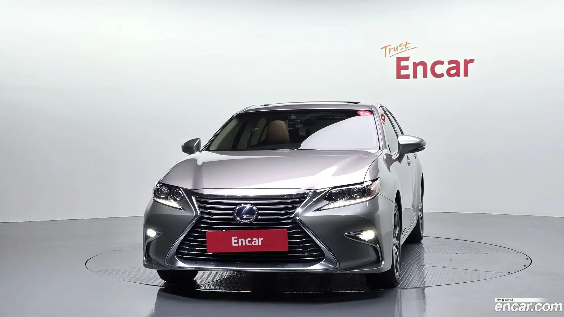 ES Lexus 2018.3-OUTER-003