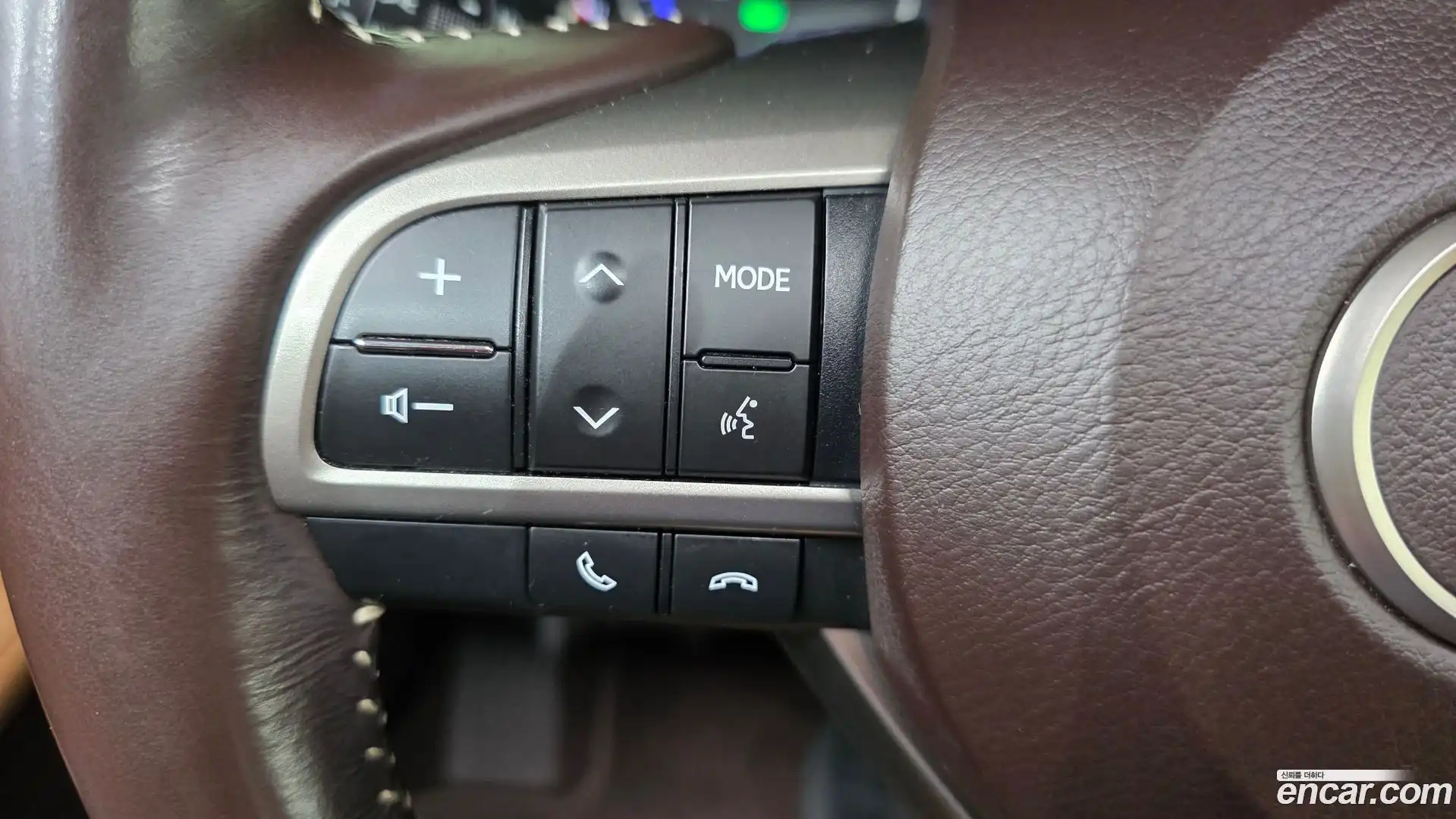 ES Lexus 2018.3-OPTION-023