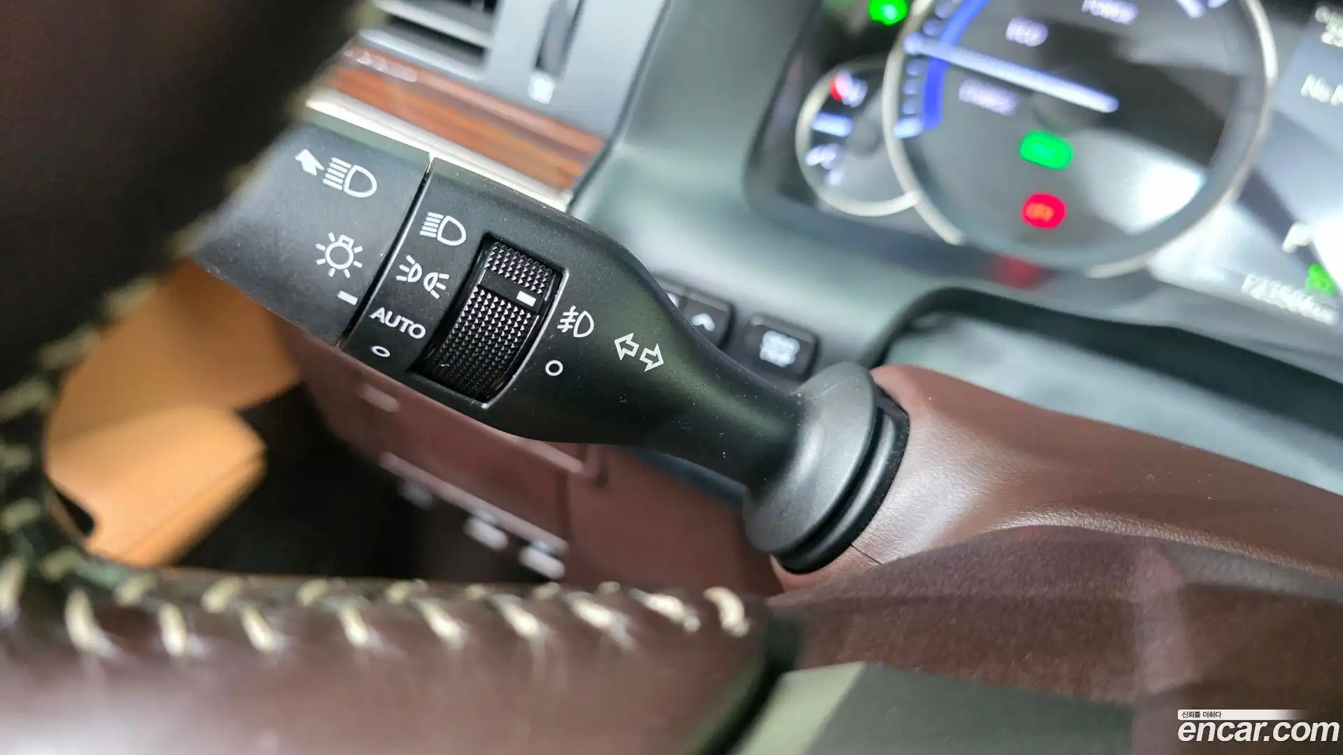 ES Lexus 2018.3-OPTION-041