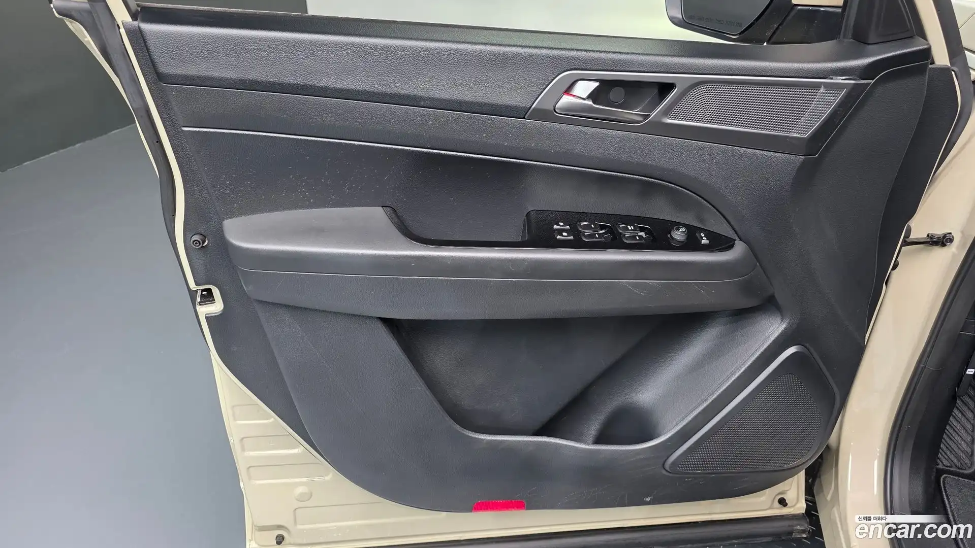 Rexton KG Mobility 2023.5-INNER-034