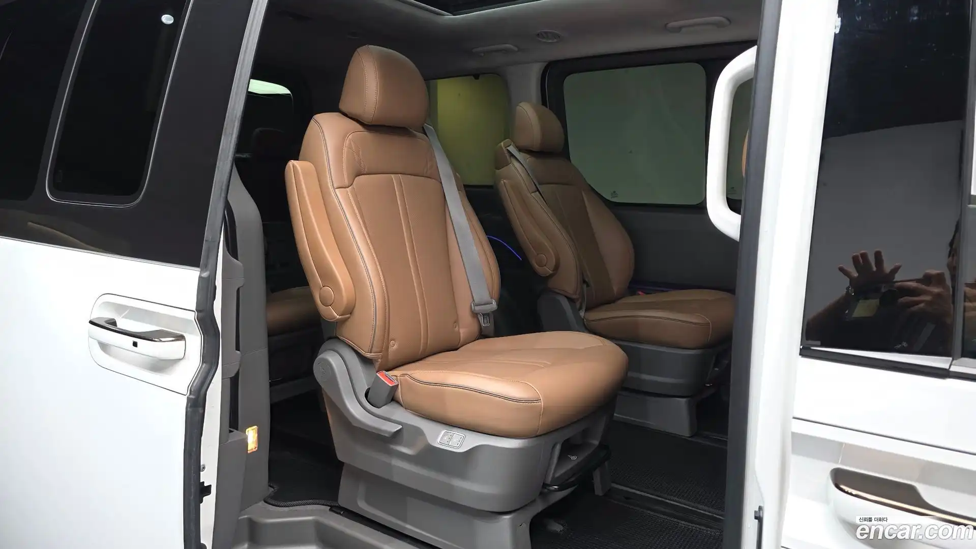 Staria Hyundai 2024.6-OPTION-015