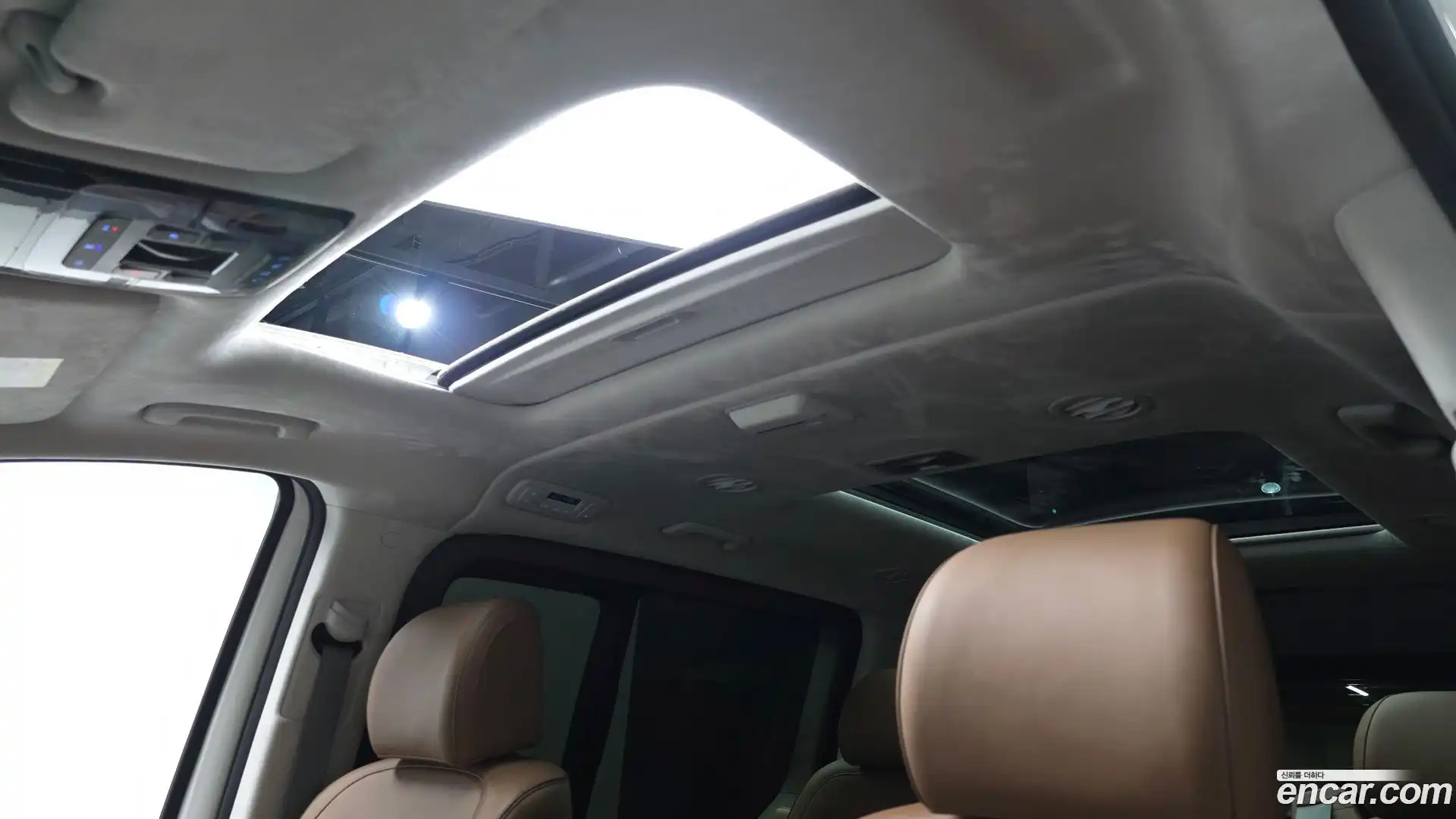 Staria Hyundai 2024.6-OPTION-019
