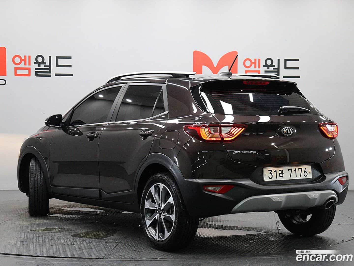 Stonic Kia 2017.6-OUTER-004