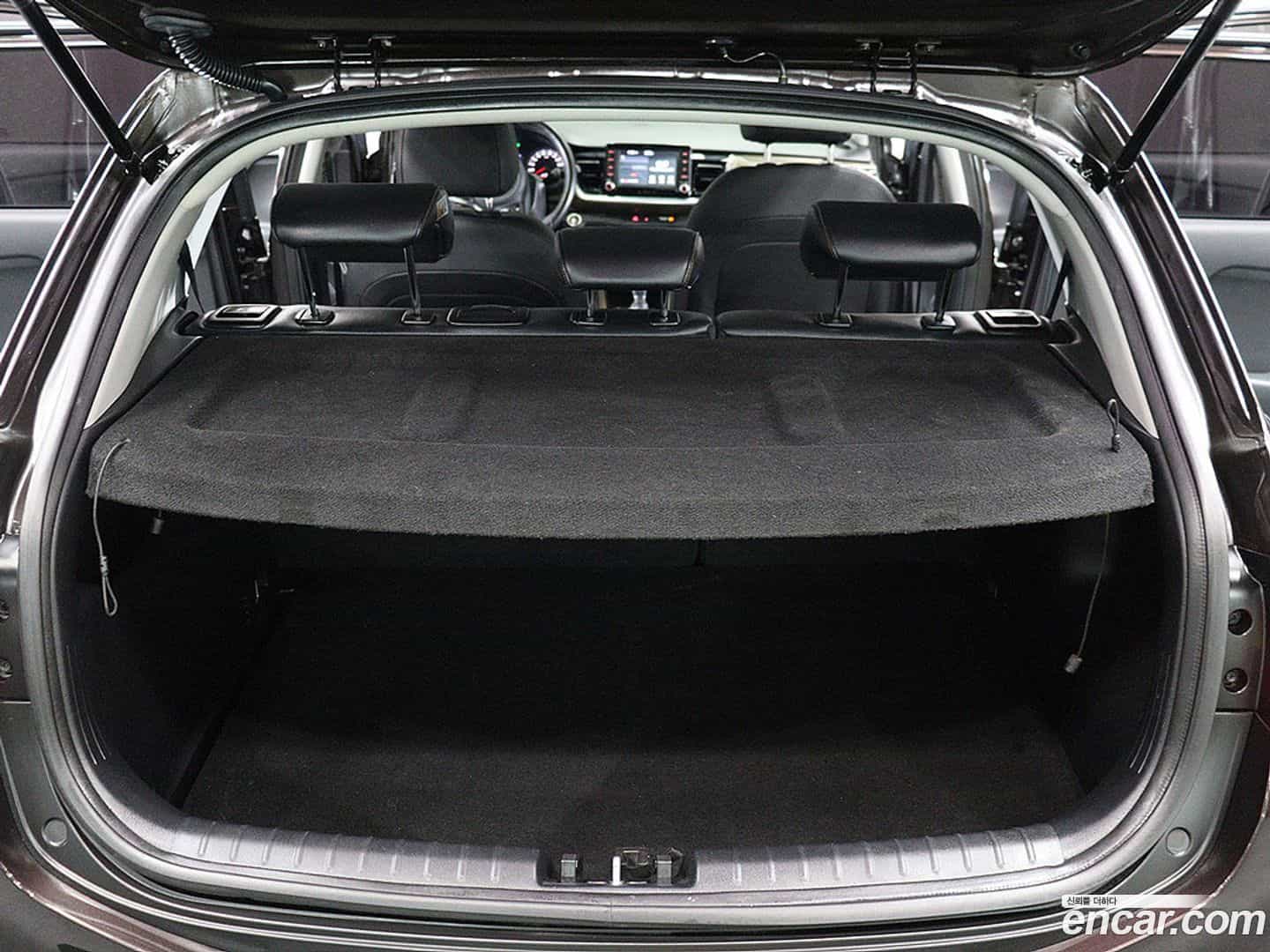 Stonic Kia 2017.6-OUTER-005