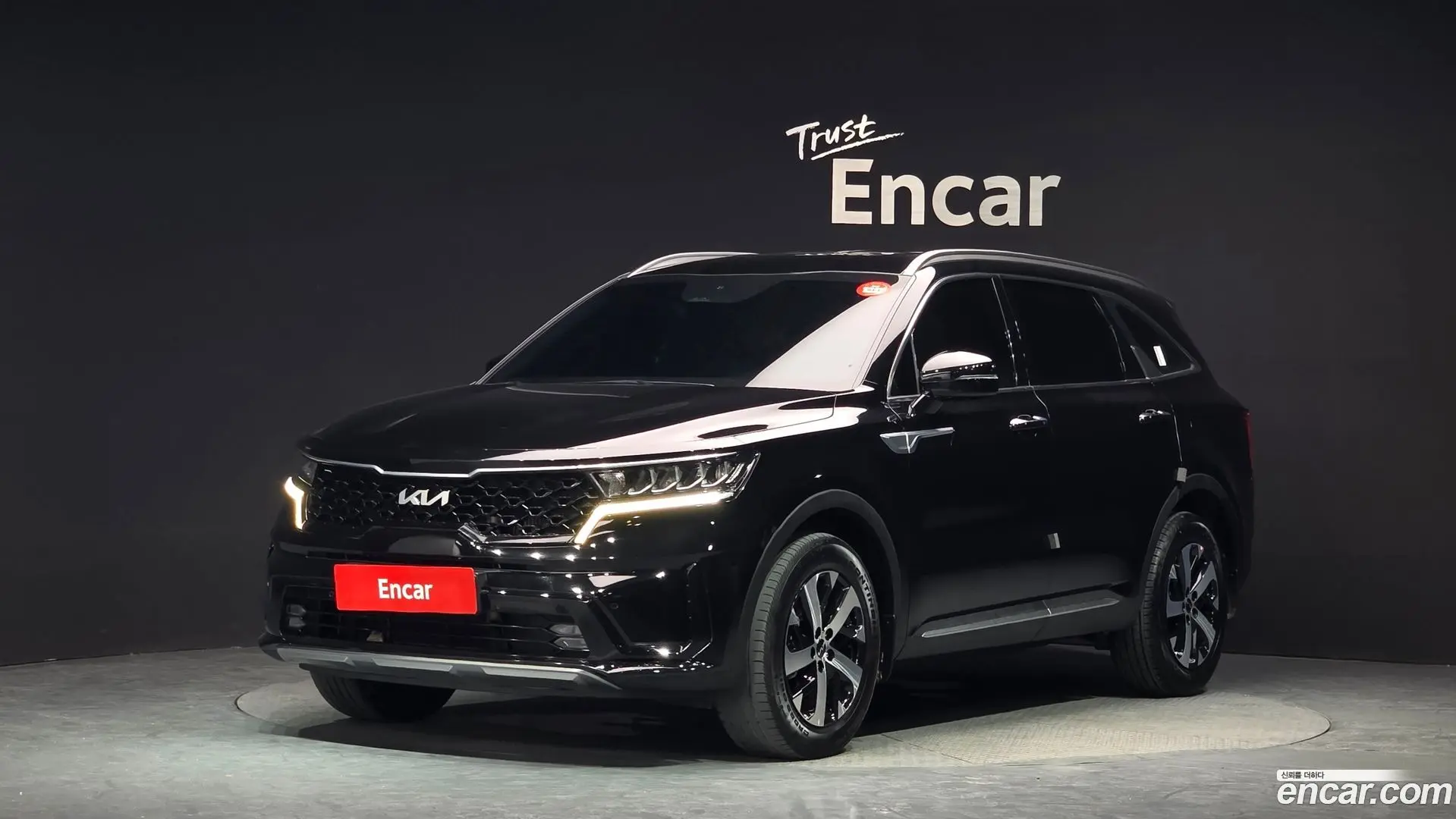Main__Slider__Photo:Sorento Kia 2022.6-0