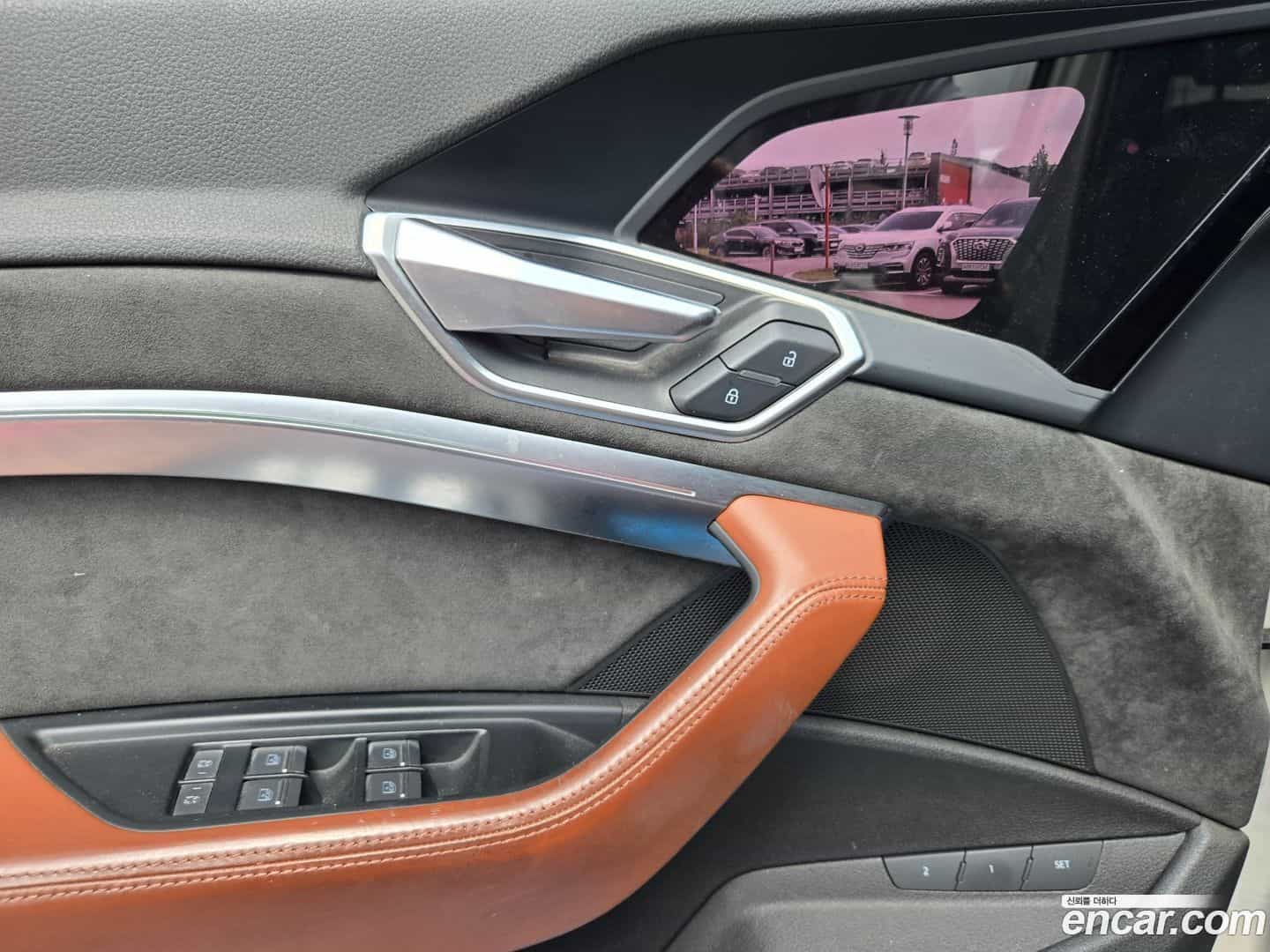 e-tron Audi 2020.11-OUTER-005