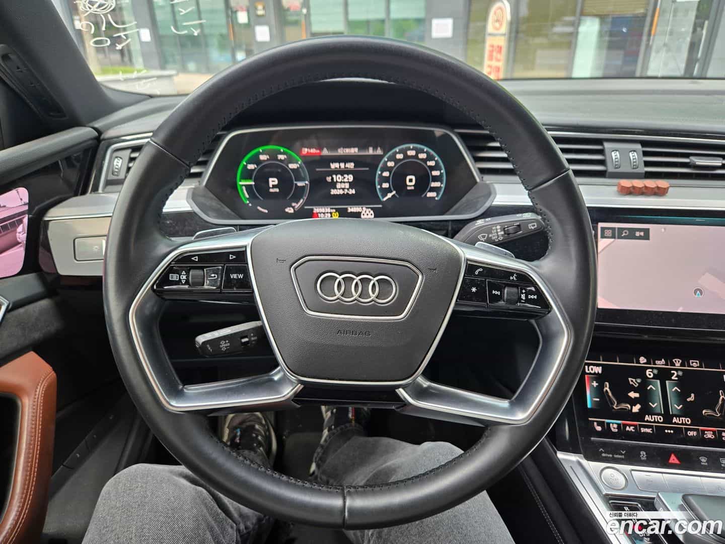 e-tron Audi 2020.11-INNER-008