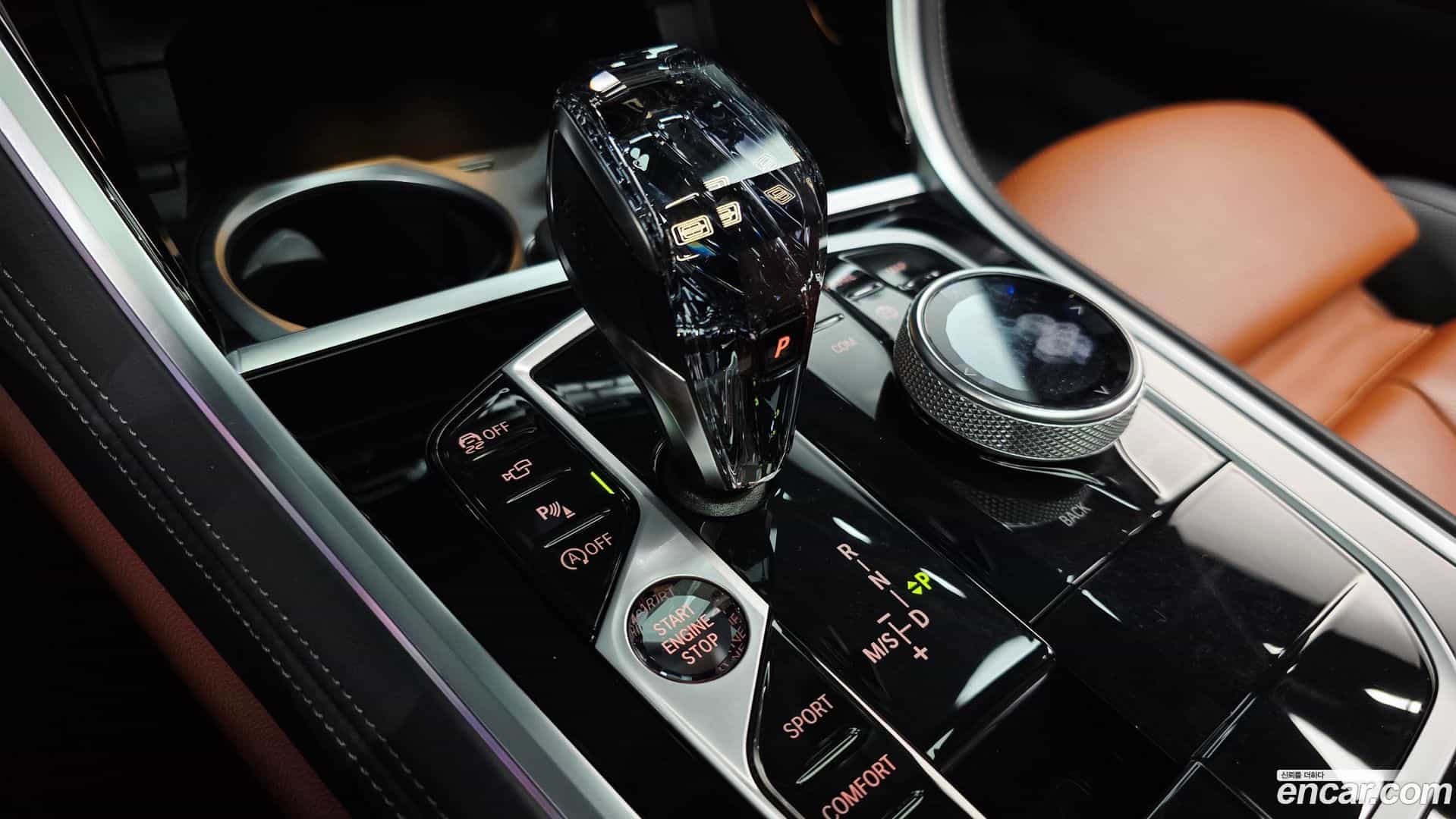 8-Series BMW 2024.8-INNER-009