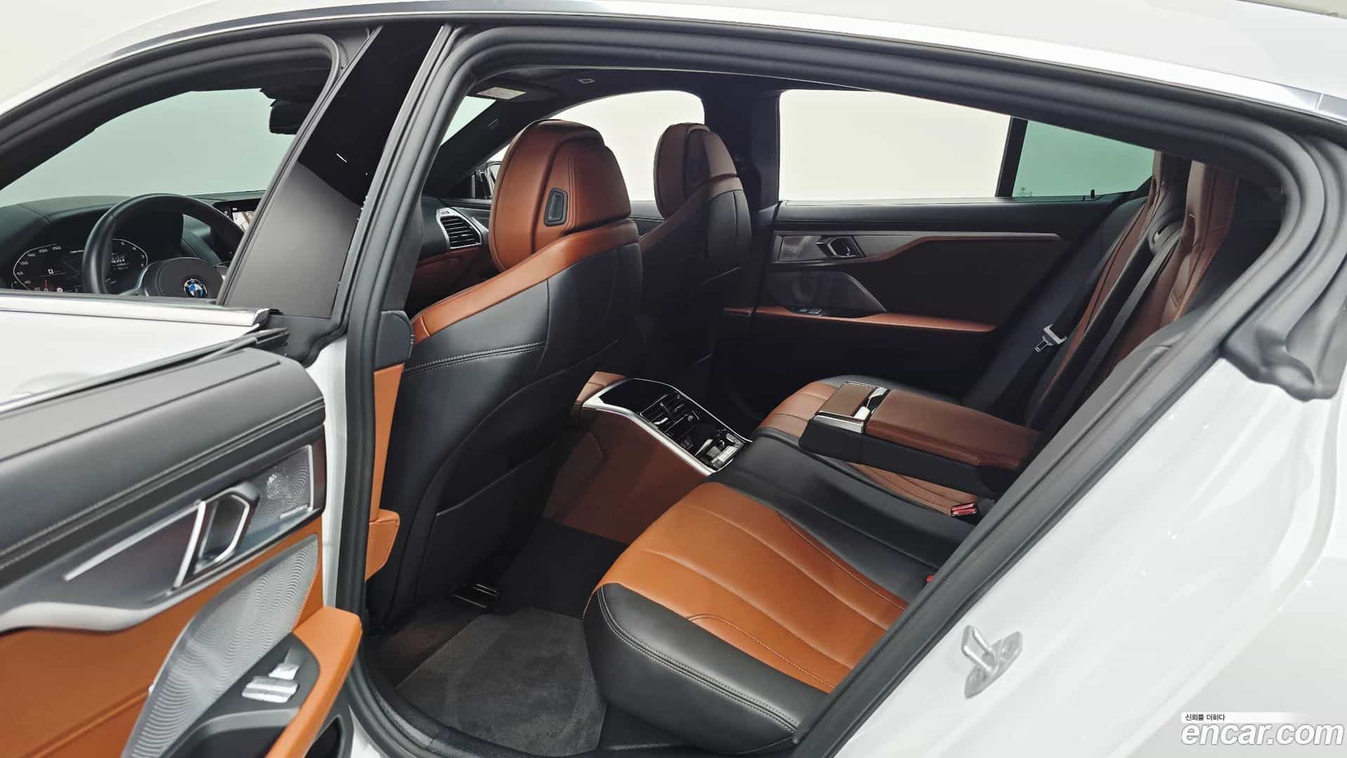 8-Series BMW 2024.8-OPTION-015