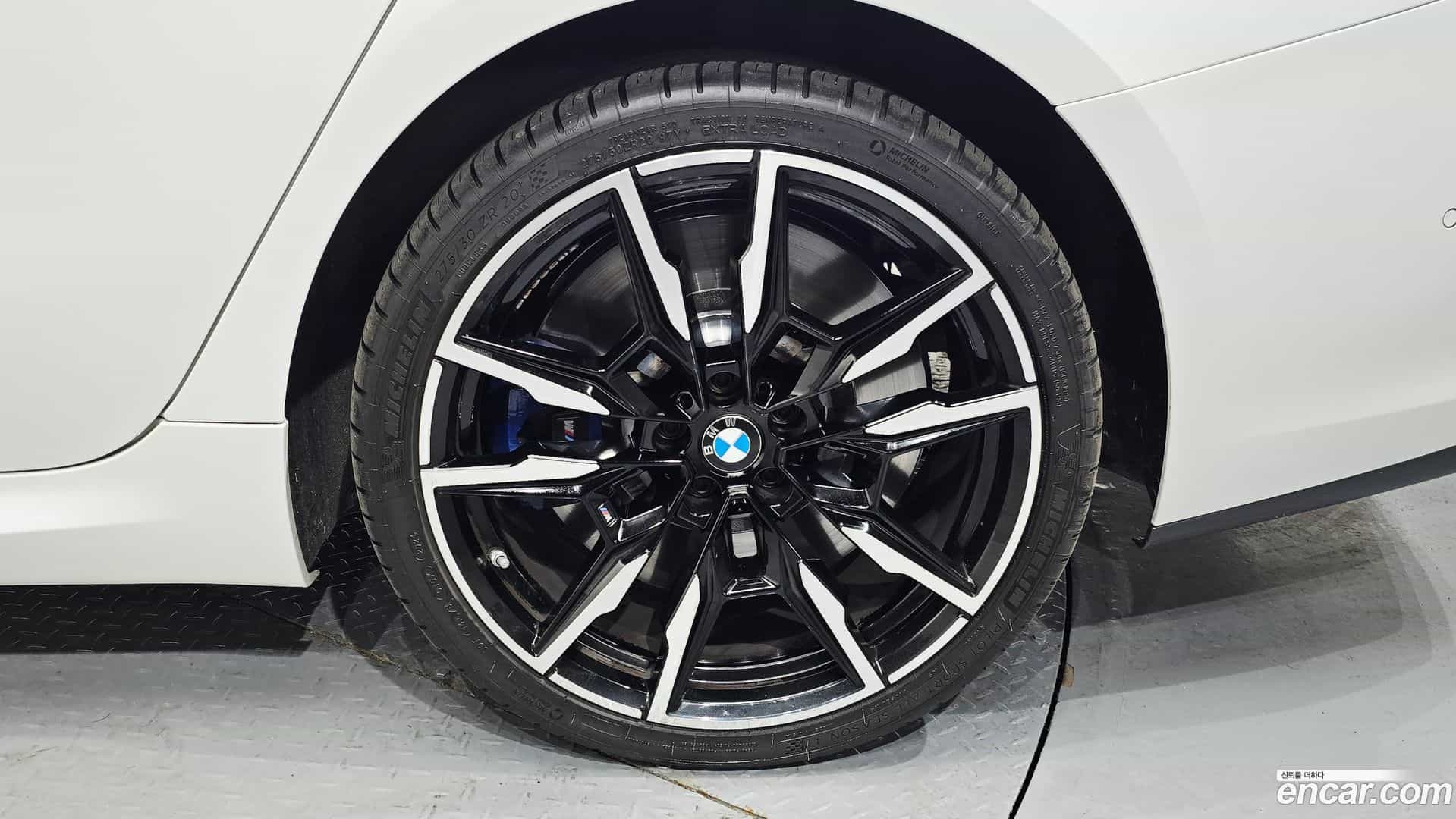 8-Series BMW 2024.8-OUTER-031