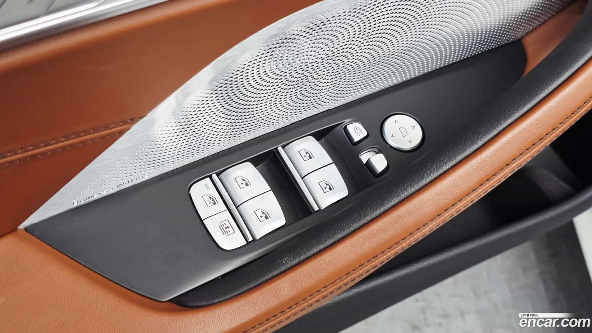 8-Series BMW 2024.8-OPTION-040