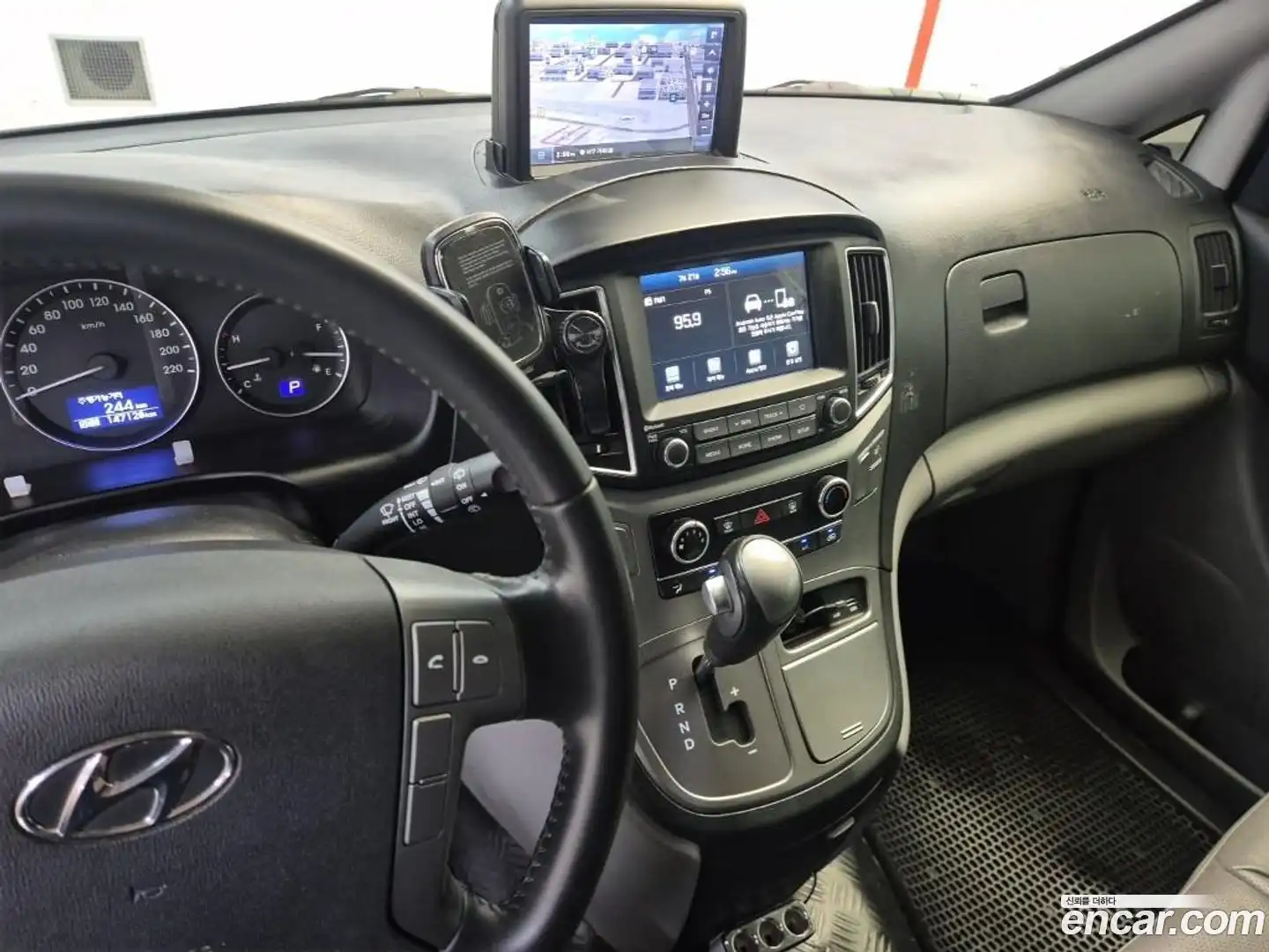 Starex Hyundai 2020.3-OPTION-015