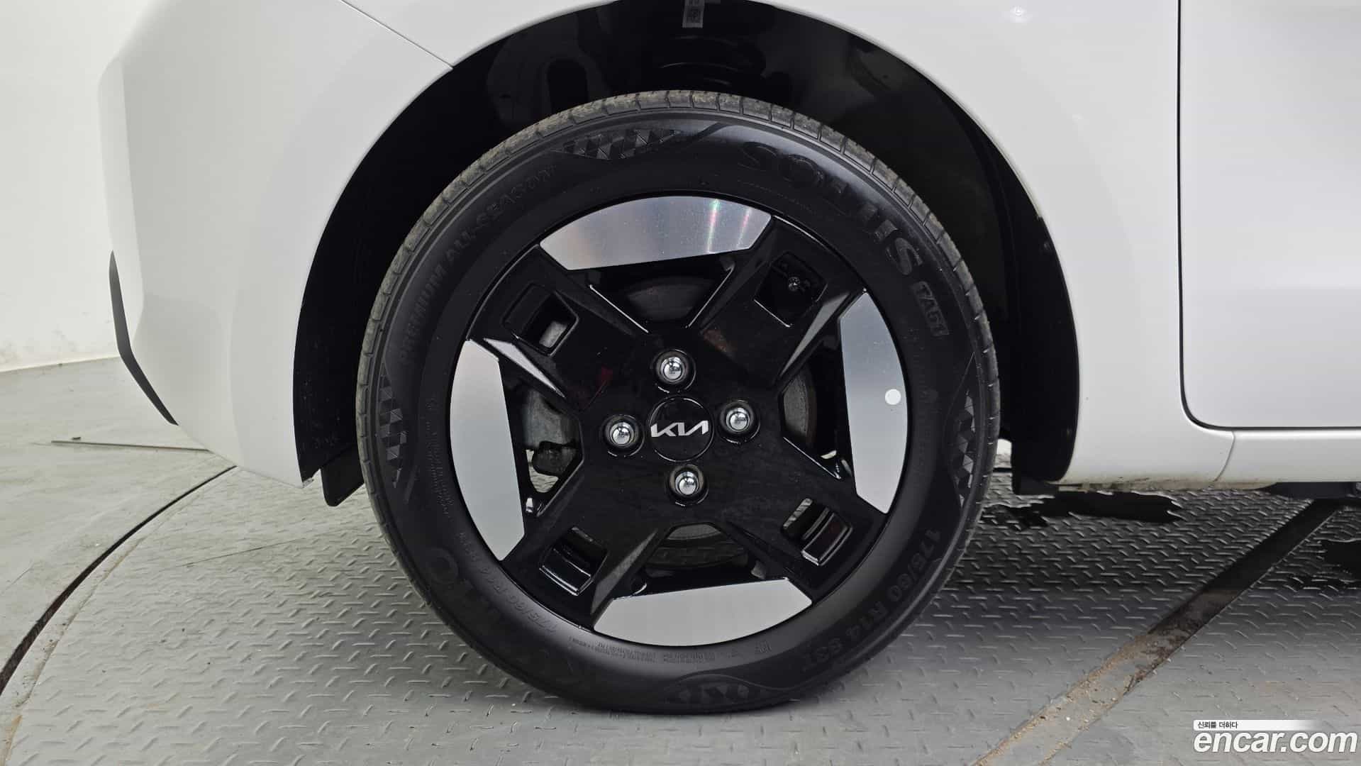 RAY Kia 2024.4-OUTER-005