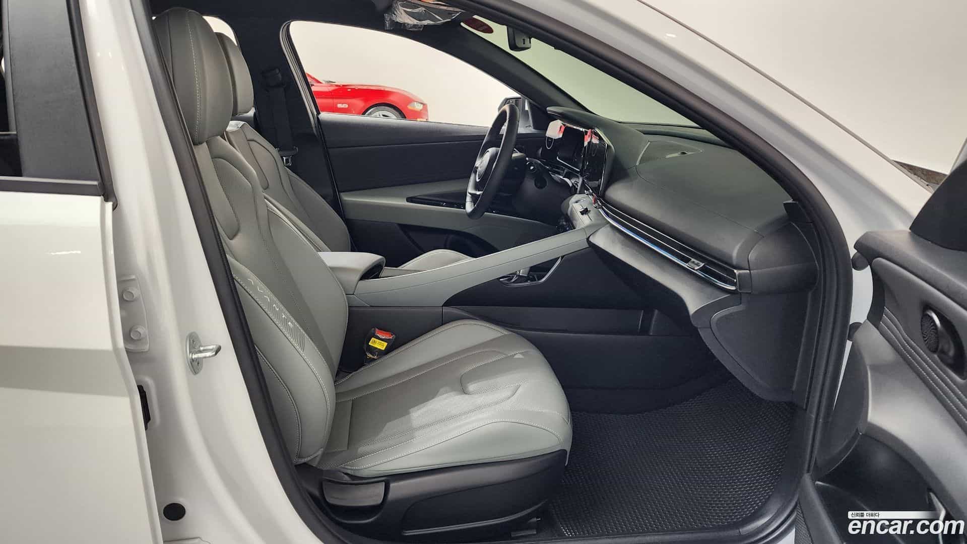 AVANTE Hyundai 2023.6-INNER-036