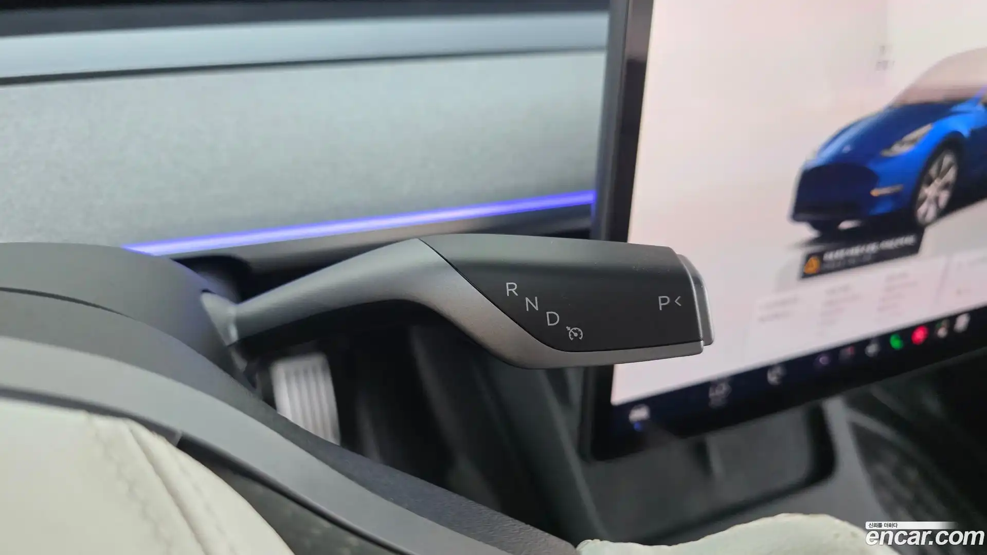 Model Y Tesla 2024.2-INNER-009