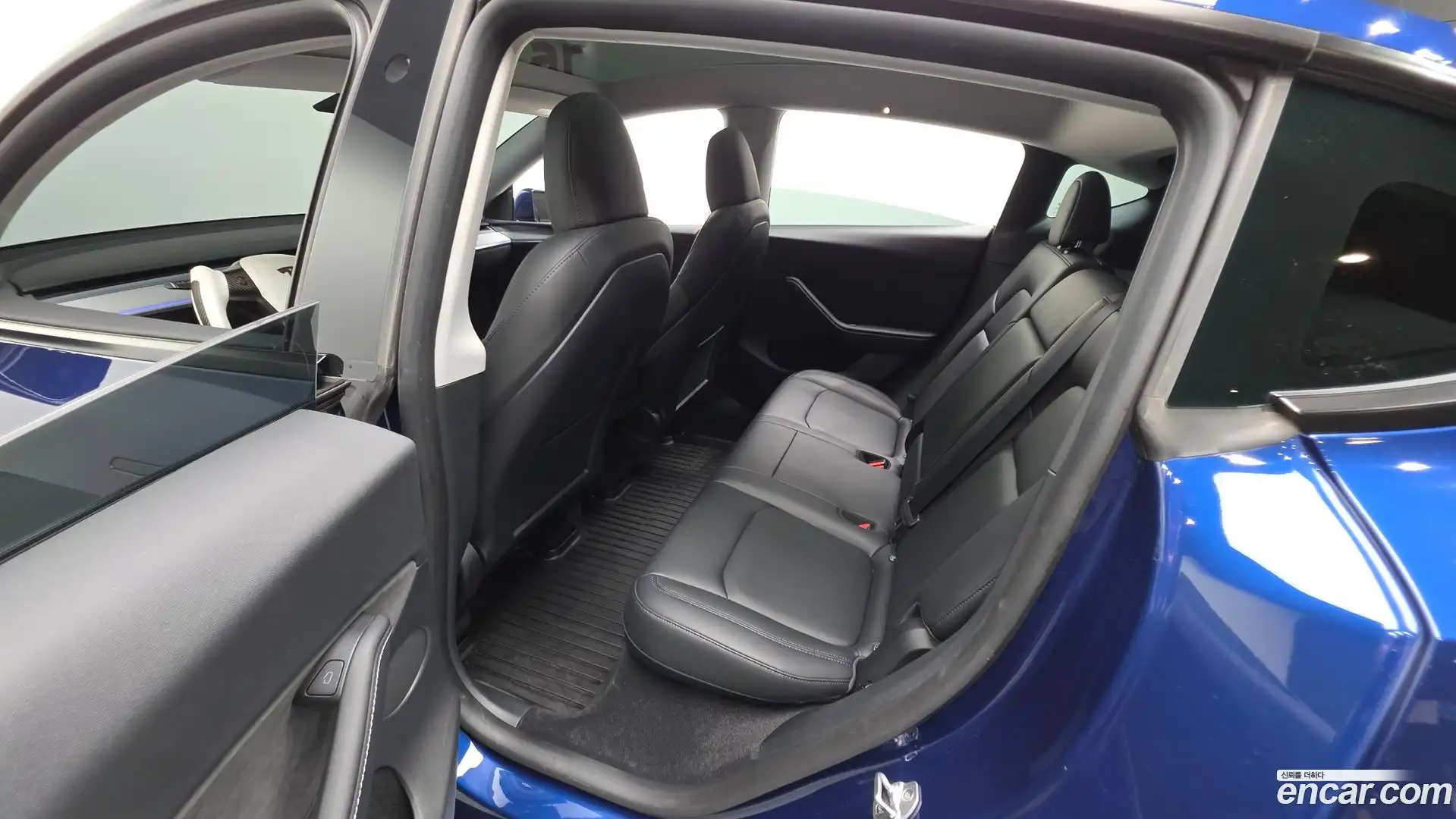 Model Y Tesla 2024.2-INNER-036