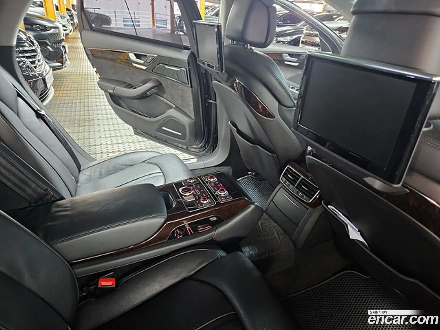 A8 Audi 2014.9-INNER-009