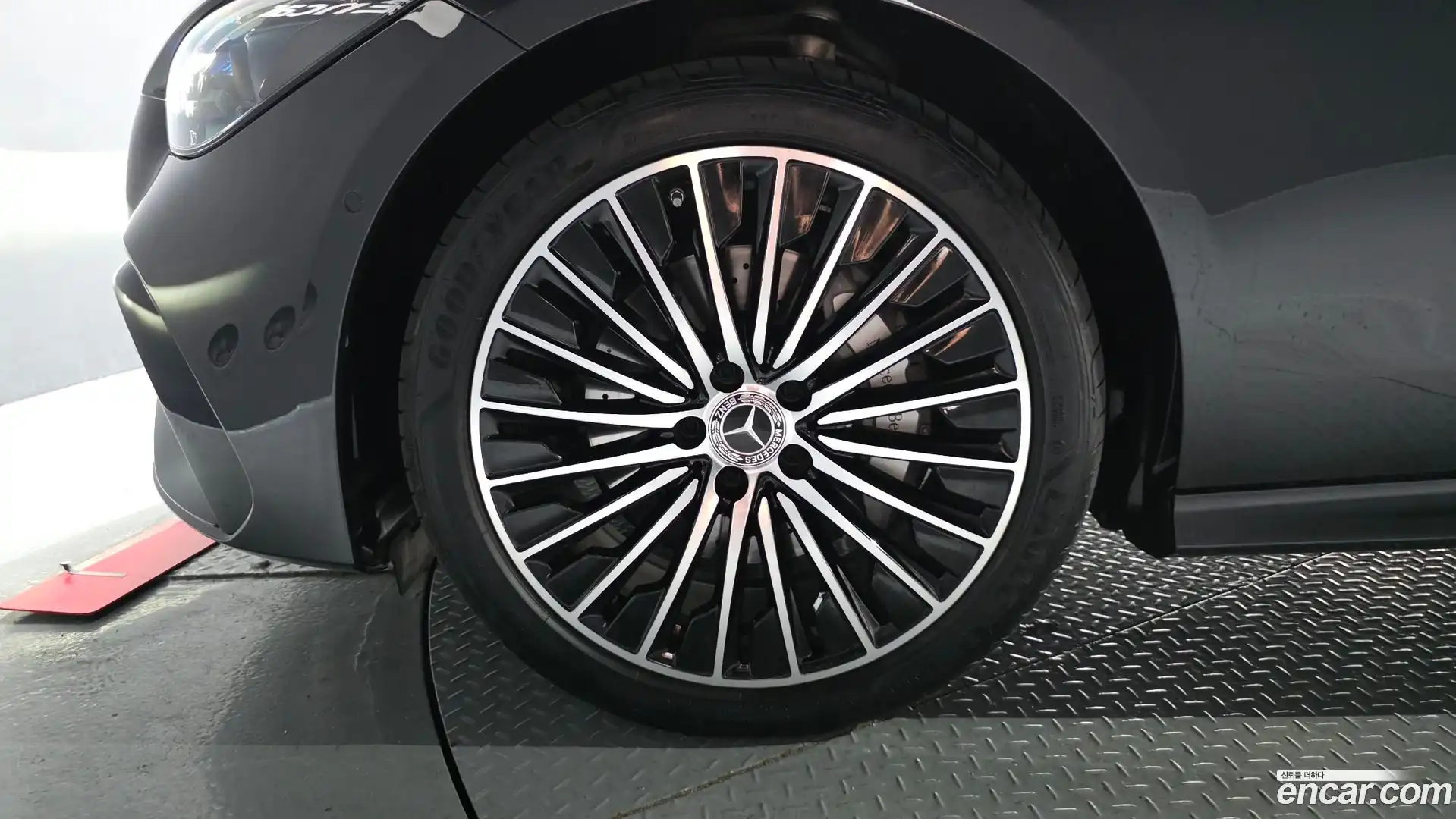 CLE-Class Mercedes-Benz 2025.3-OUTER-005