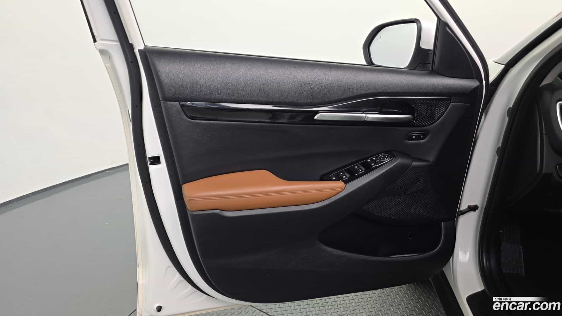 Seltos Kia 2023.6-INNER-034