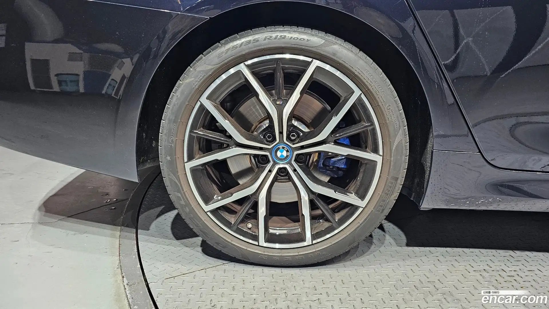 5-Series BMW 2022.7-OUTER-005