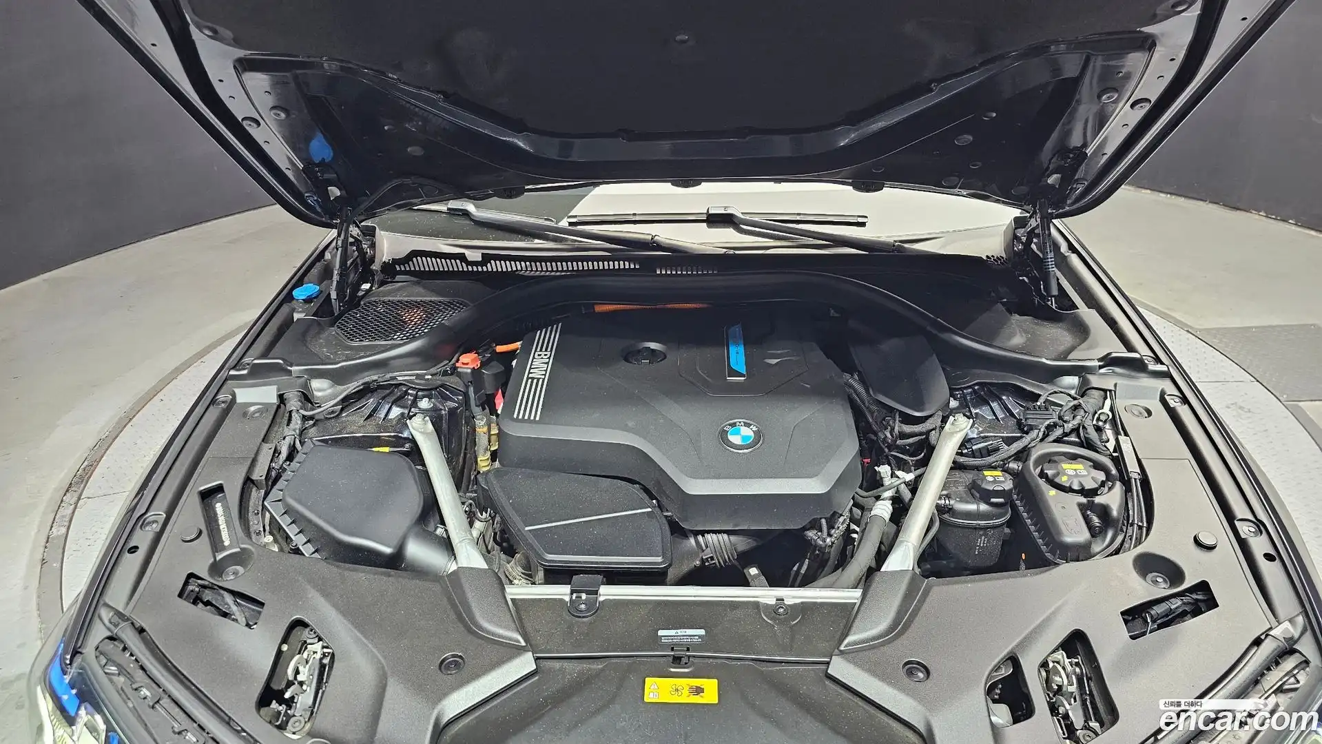 5-Series BMW 2022.7-OUTER-006