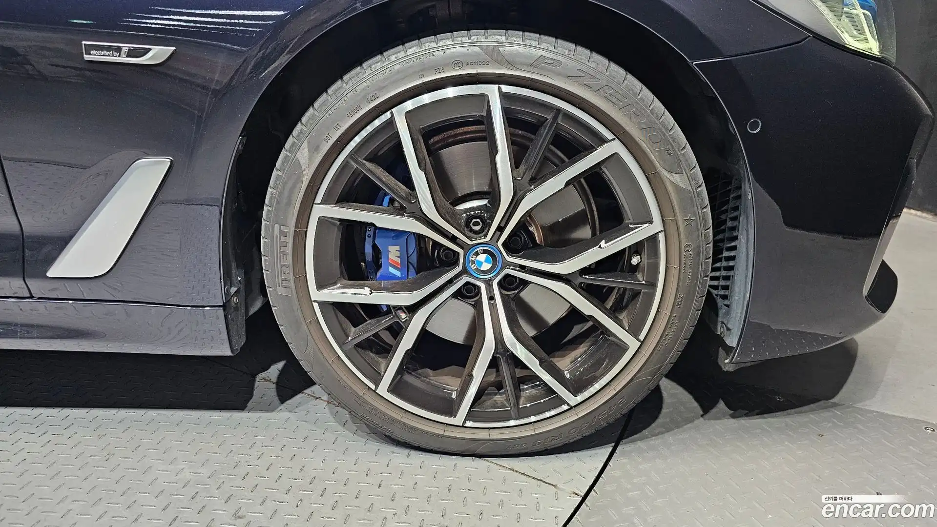 5-Series BMW 2022.7-OUTER-031