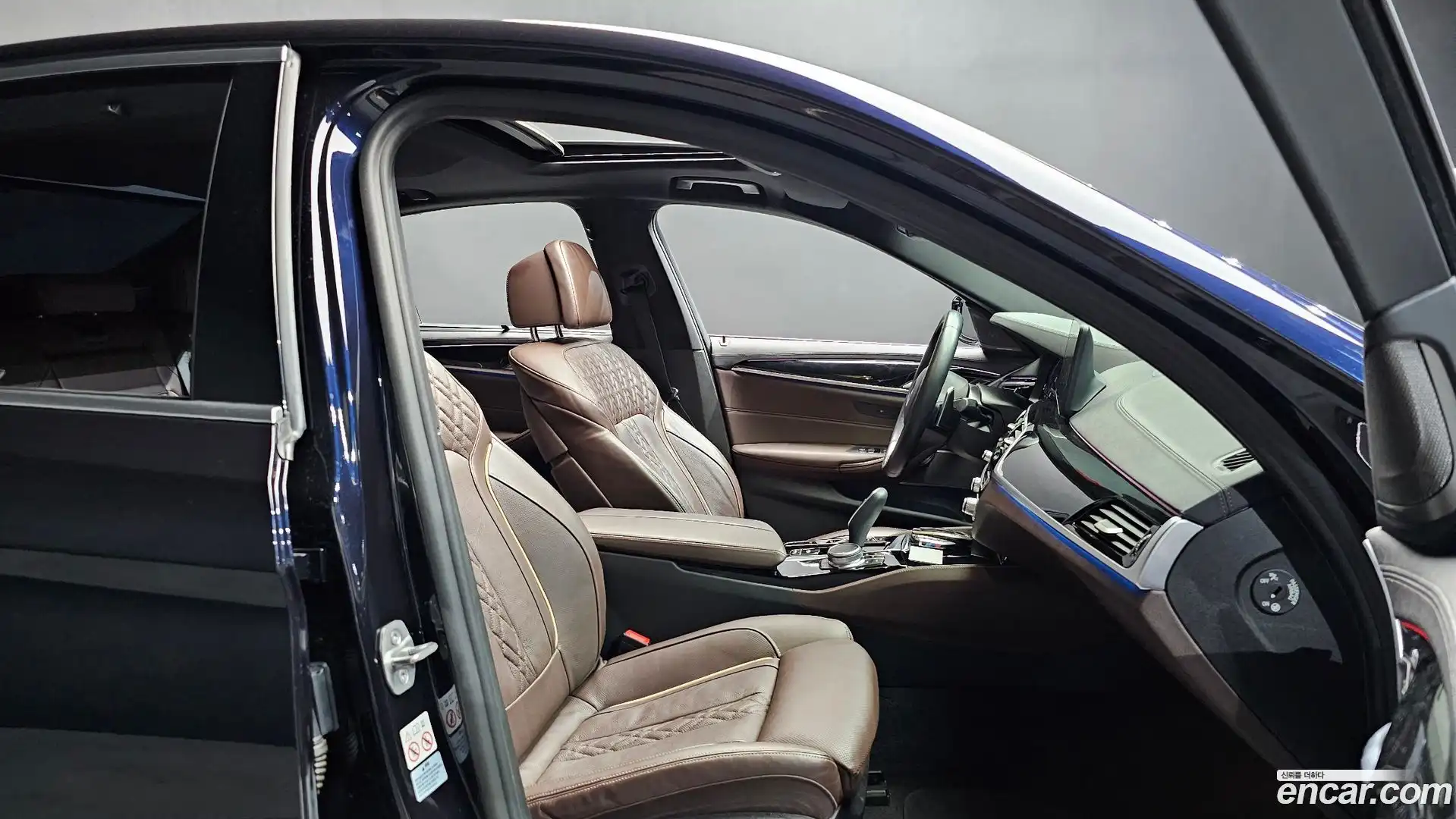 5-Series BMW 2022.7-INNER-036