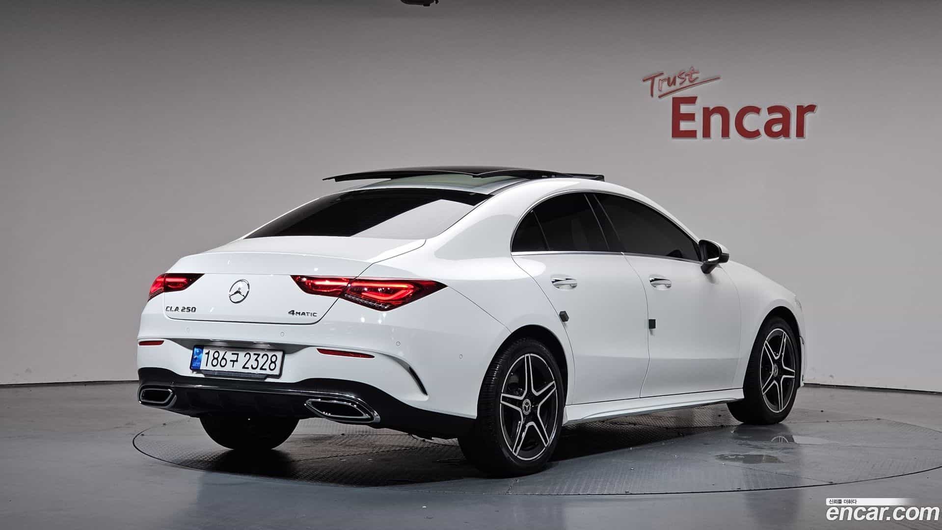 CLA-Class Mercedes-Benz 2023.0-OUTER-002