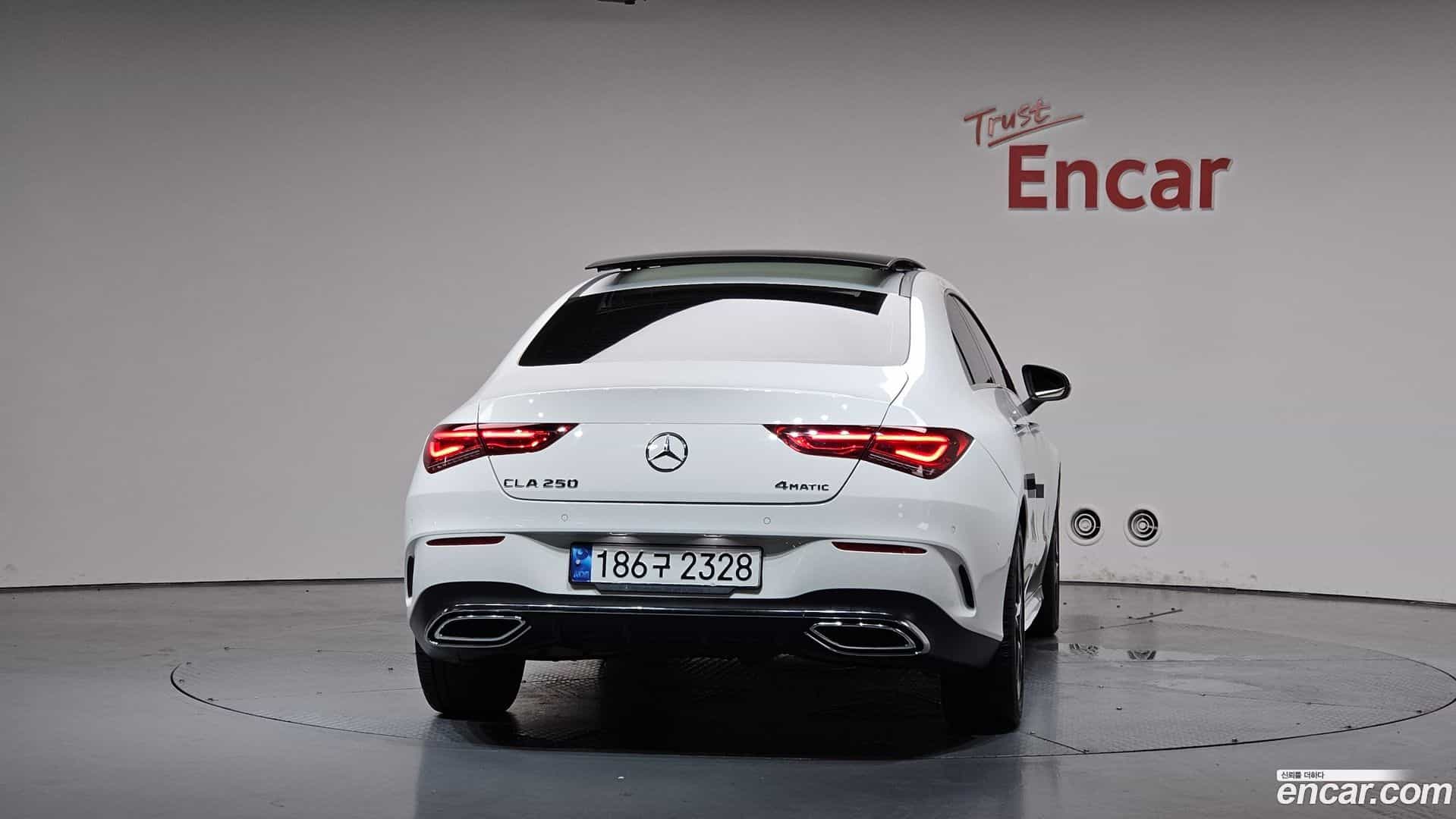 CLA-Class Mercedes-Benz 2023.0-OUTER-004